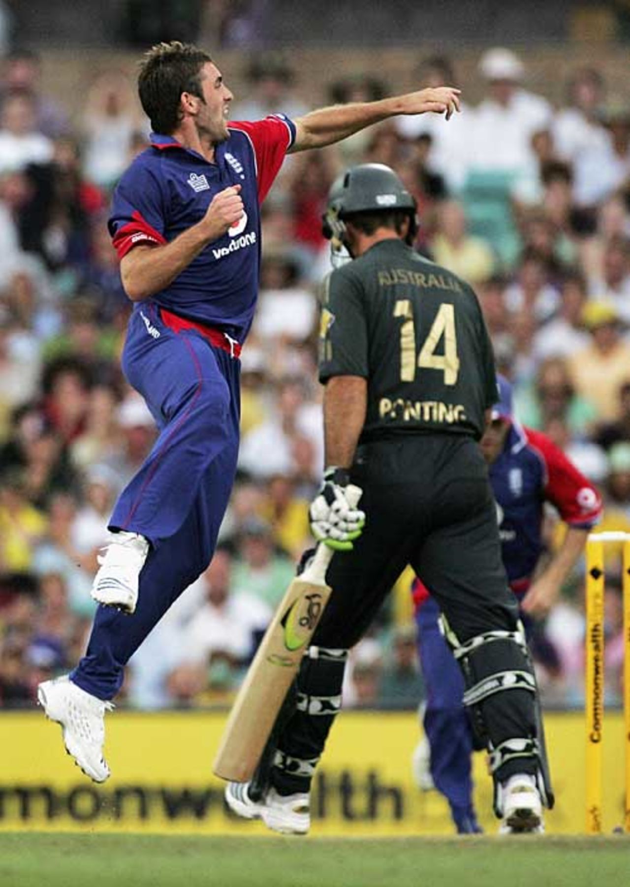 Liam Plunkett removes Ricky Ponting before another rain break, Australia v England, CB Series, 2nd final, Sydney, February 11, 2007