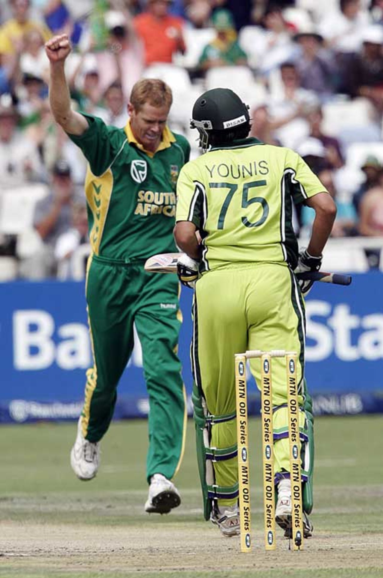 Younis Khan was also a victim for Shaun Pollock's tight first spell, South Africa v Pakistan, 4th ODI, Cape Town, February 11, 2007