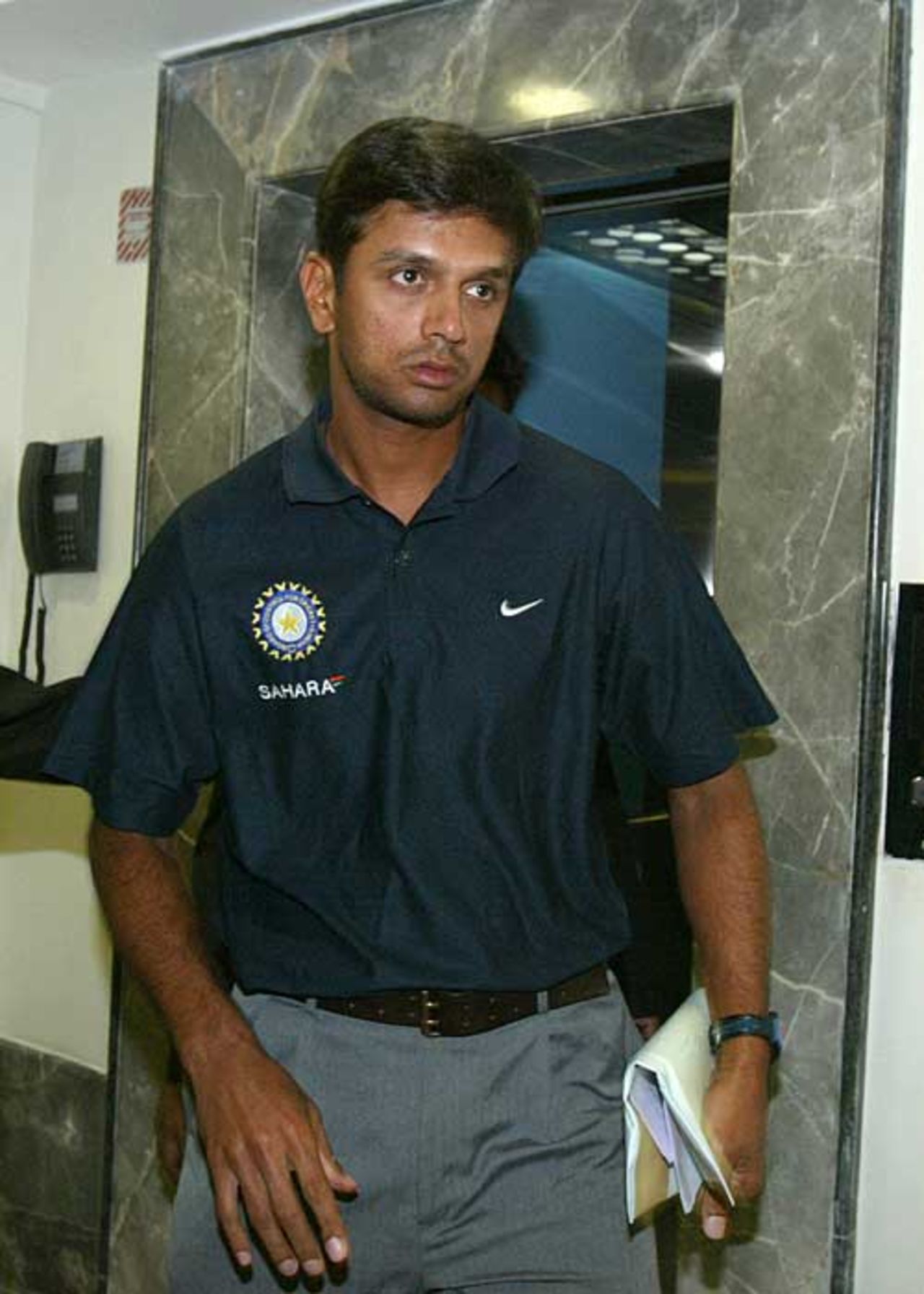 Rahul Dravid arrives at the Wankhede Stadium as India name their World Cup squad, Mumbai, February 12, 2007