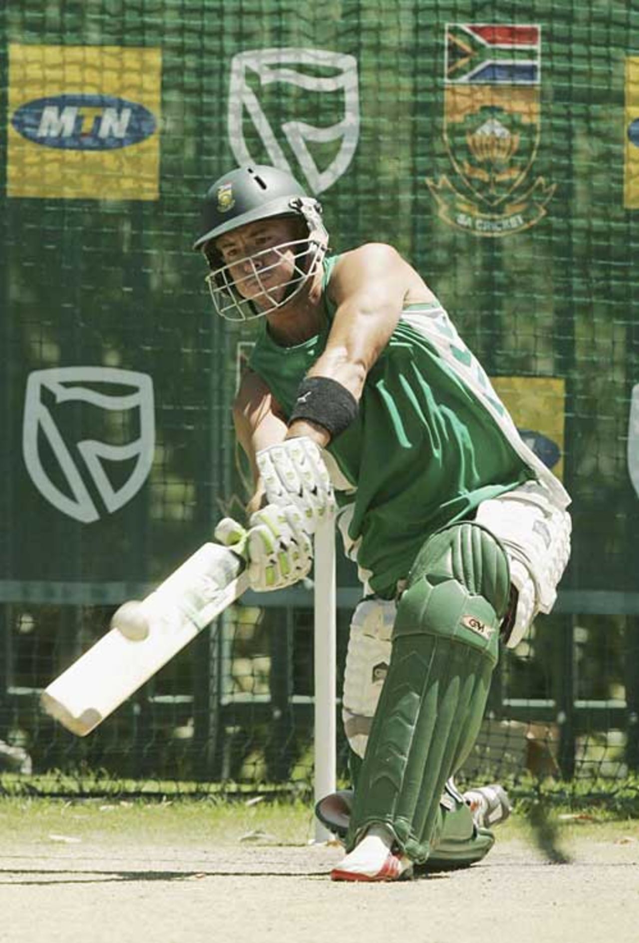 Herschelle Gibbs launches into a drive ahead of the final ODI against Pakistan, Johannesburg, February 13, 2007