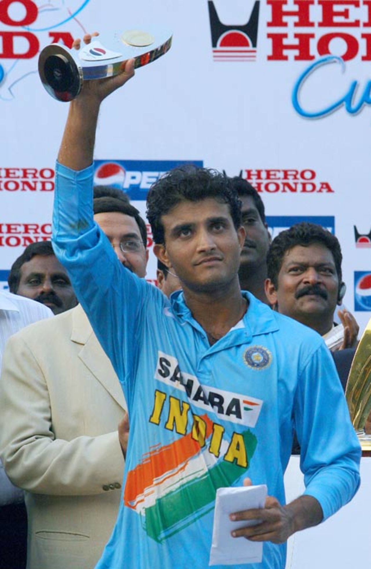 Sourav Ganguly with the Man-of-the-Series award, India v Sri Lanka, February 17, 2007