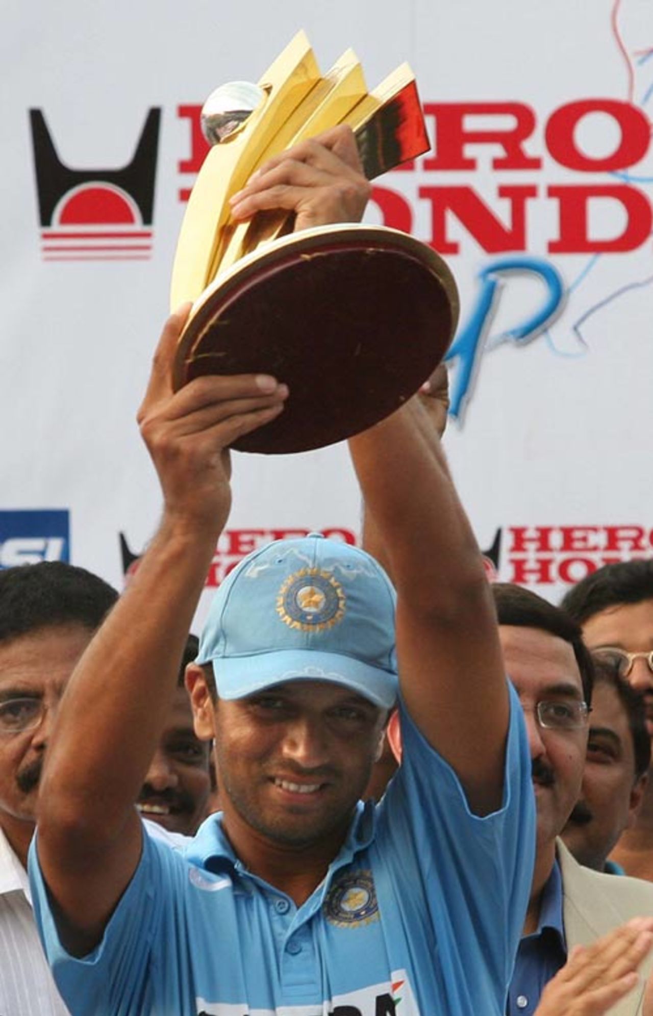 Rahul Dravid poses with the trophy, India v Sri Lanka, 4th ODI, Visakhapatnam, February 17, 2007