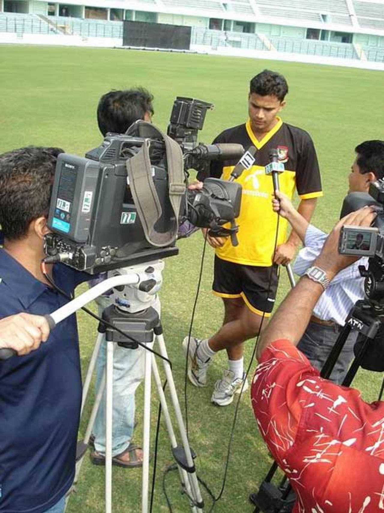 Mashrafe Mortaza does a TV interview before Bangladesh leave for the Caribbean, Mirpur, February 18, 2007