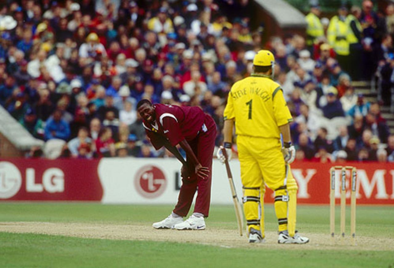 Curtly Ambrose and Steve Waugh face off...almost, Australia v West Indies, 28th match, World Cup, Old Trafford, May 30, 1999