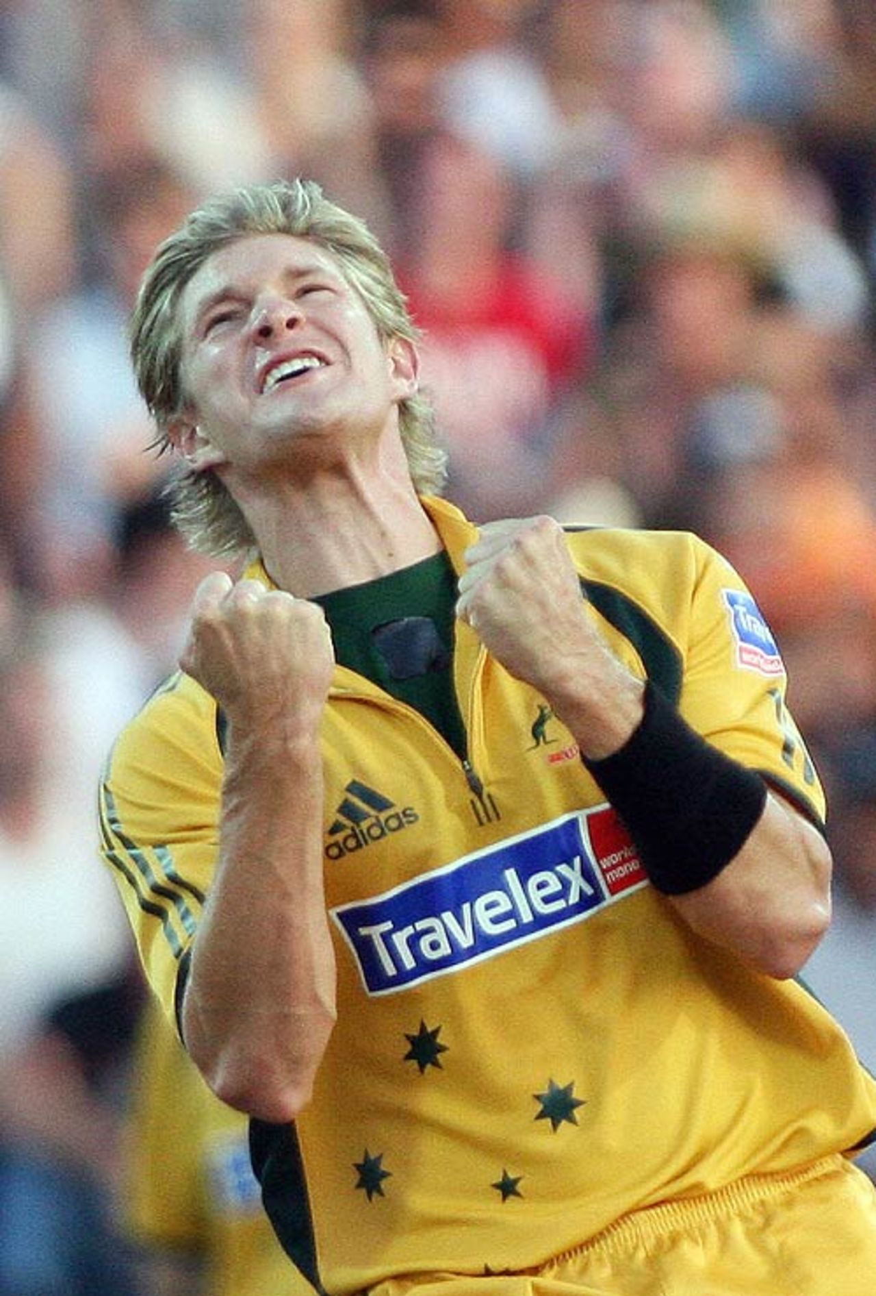 Shane Watson roars with delight after claiming a wicket, New Zealand v Australia, Chappell-Hadlee Trophy, 3rd match, Hamilton, February 20, 2007