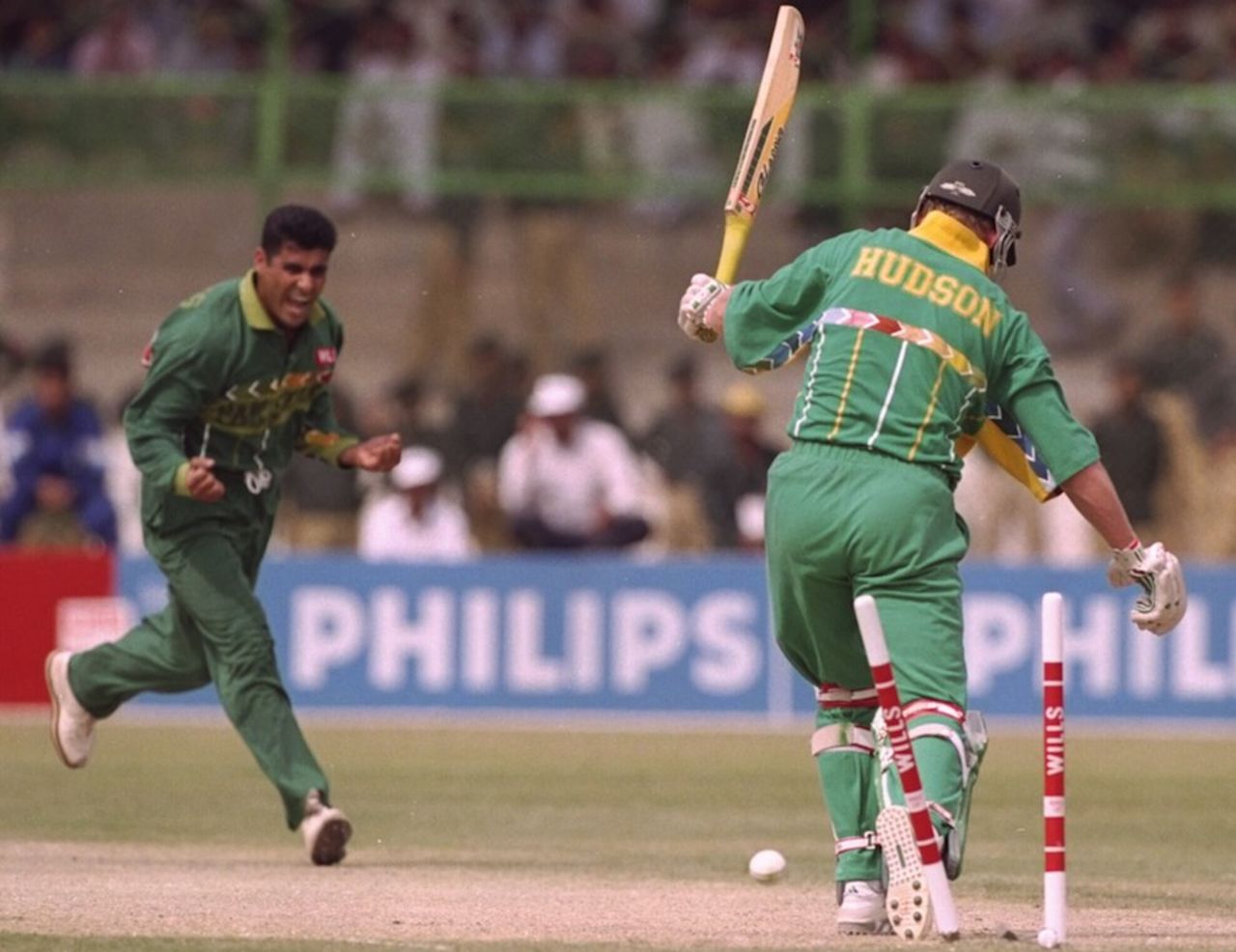 Waqar Younis bowls Andrew Hudson, Pakistan v South Africa, Karachi, February, 1996