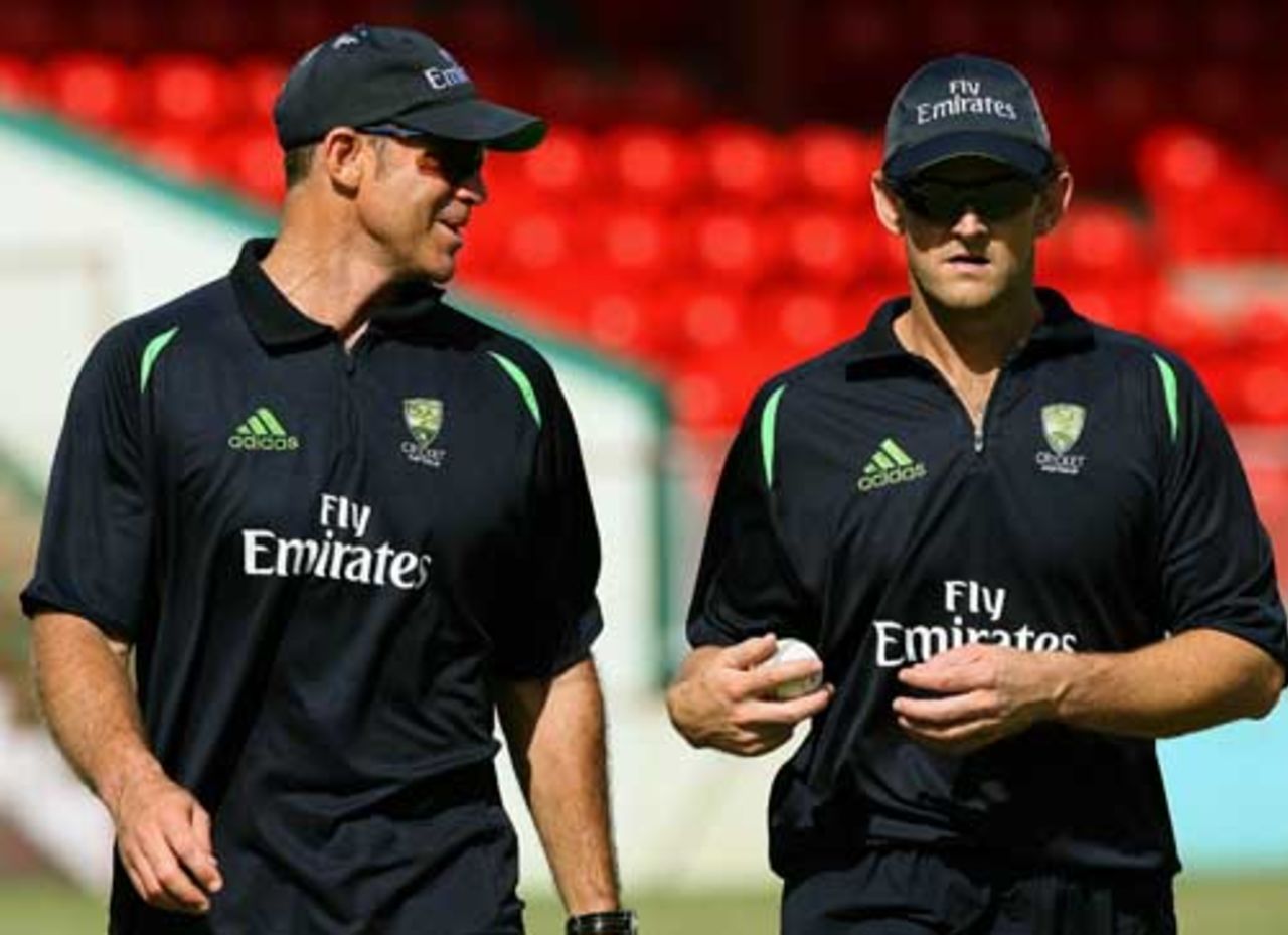Matthew Hayden and Adam Gilchrist chat ahead of Australia's warm-up match, St Vincent March 6, 2007