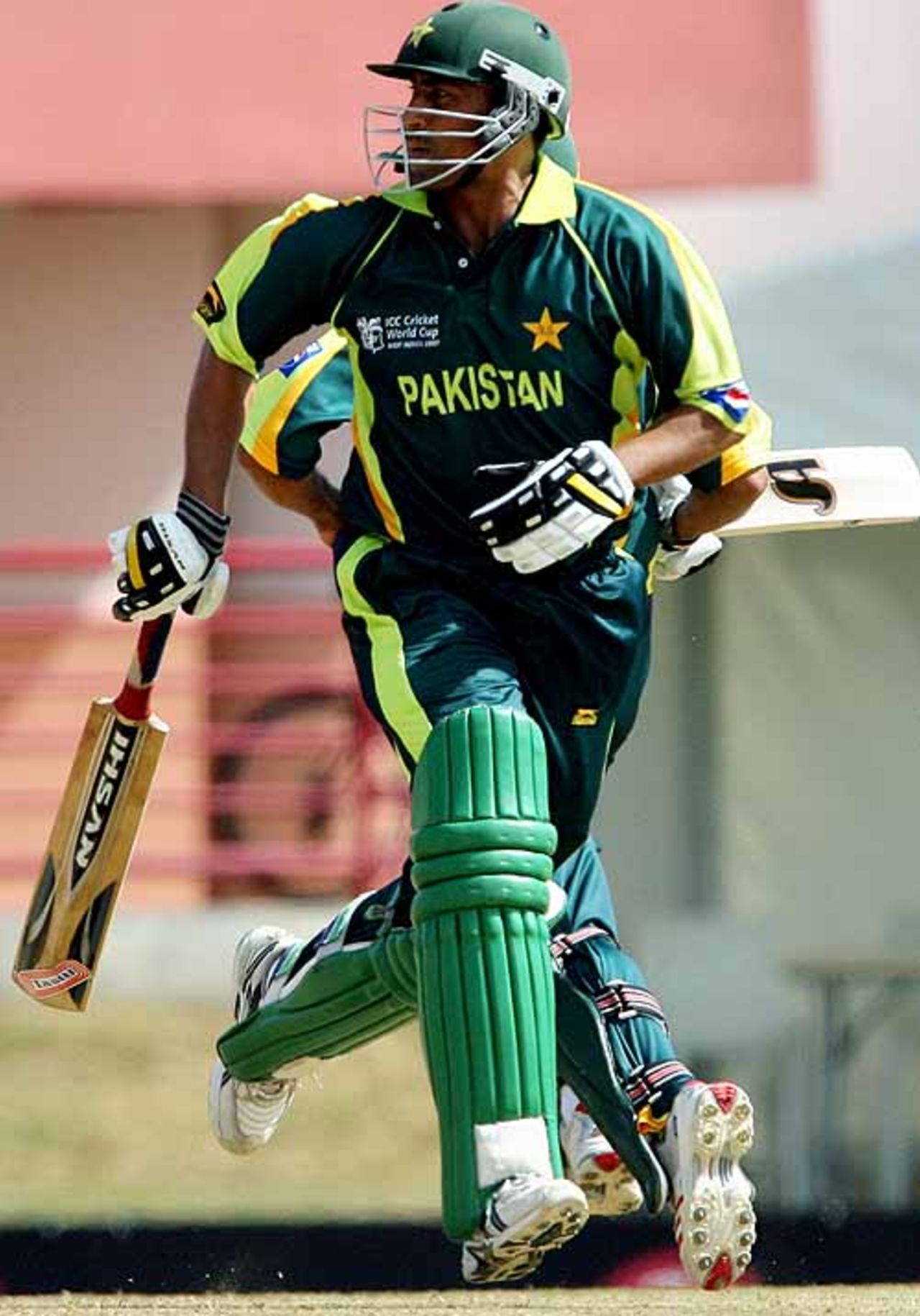 Younis Khan takes a single, Pakistan v Canada, warm-up match, 2007 World Cup, Port-of-Spain, March 6, 2007