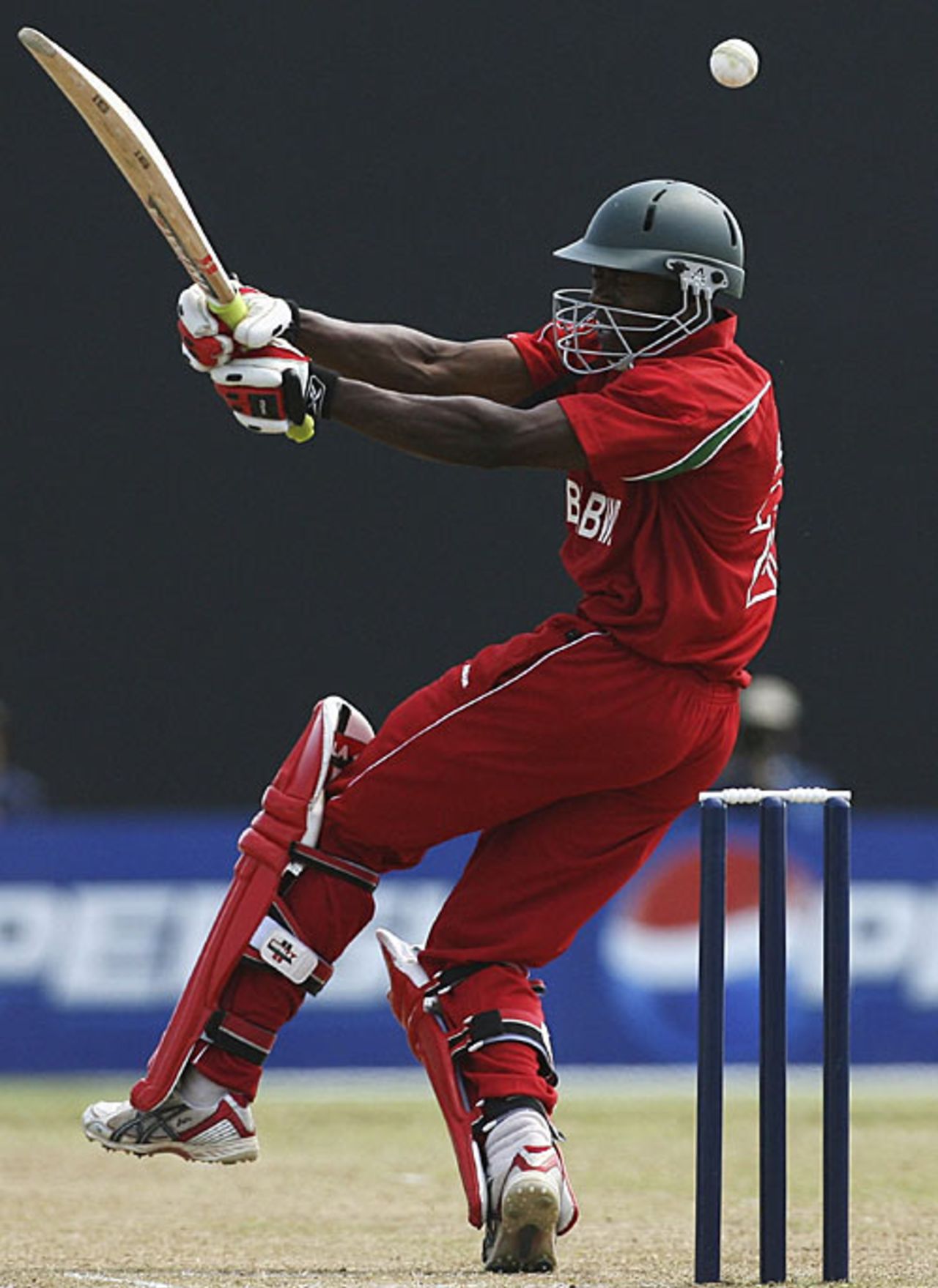 Vusi Sibanda is struck on the helmet by Shaun Tait, Australia v Zimbabwe, World Cup warm up, Arnos Vale Complex, Kingstown, St Vincent, March 6, 2007
