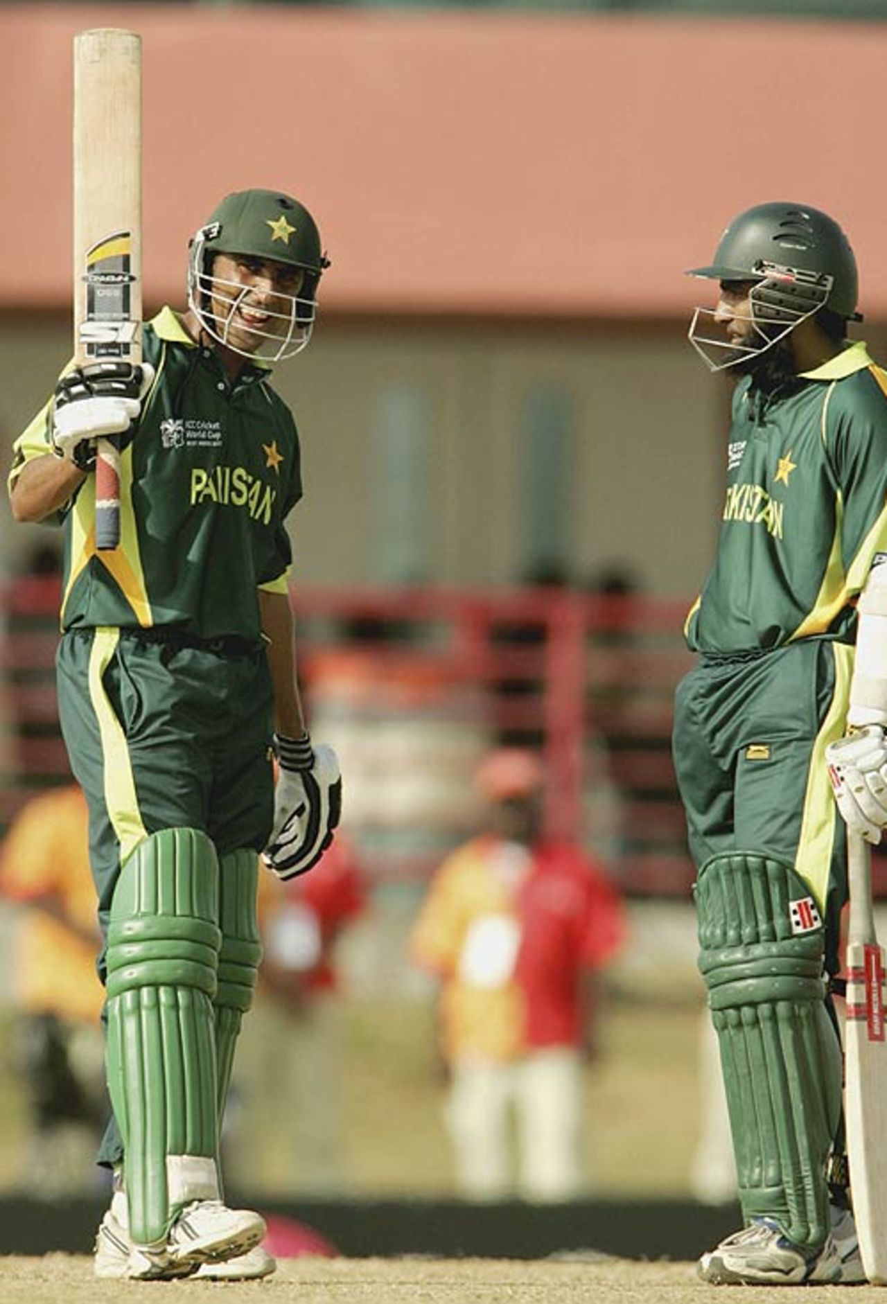 Younis Khan acknowledges the cheers after his half-century, Port of Spain, World Cup warm-up, March 9, 2007