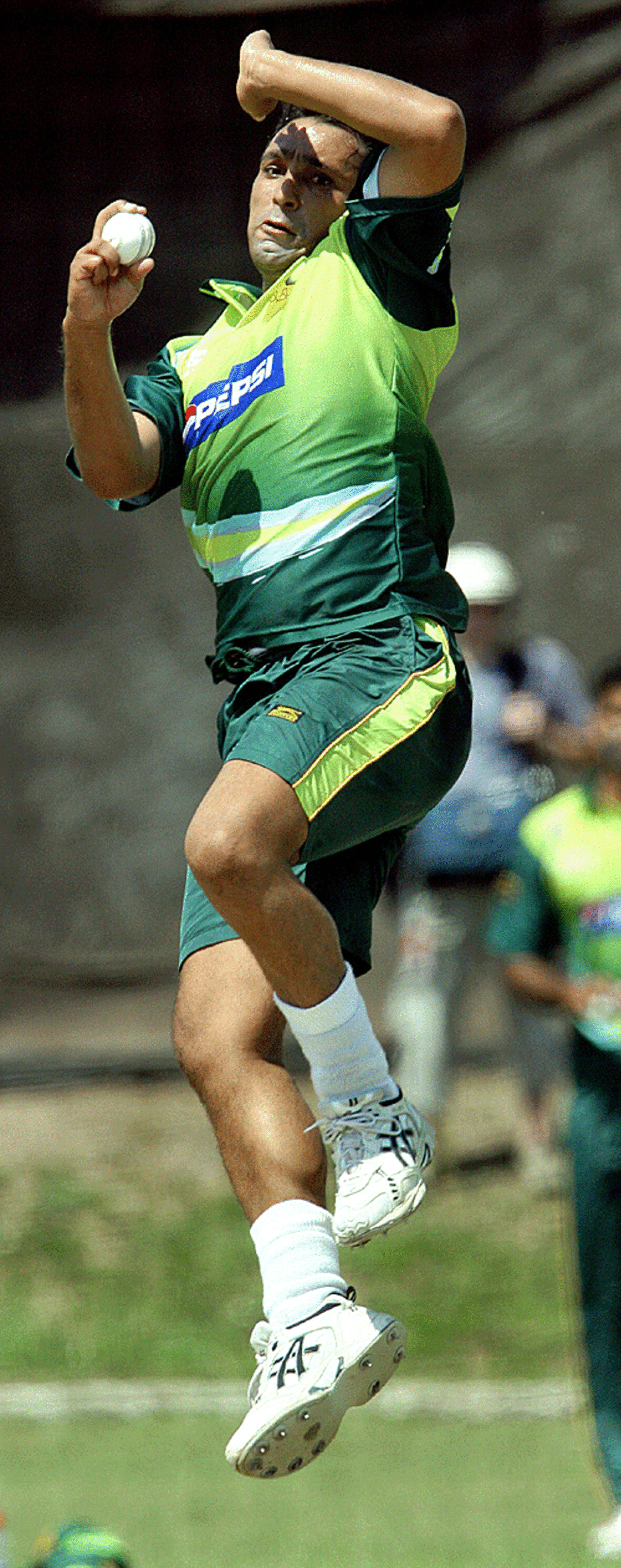 Azhar Mahmood at the top of his run-up at practice ahead of the opeing match of the World Cup between West Indies and Pakistan, March 12, 2007