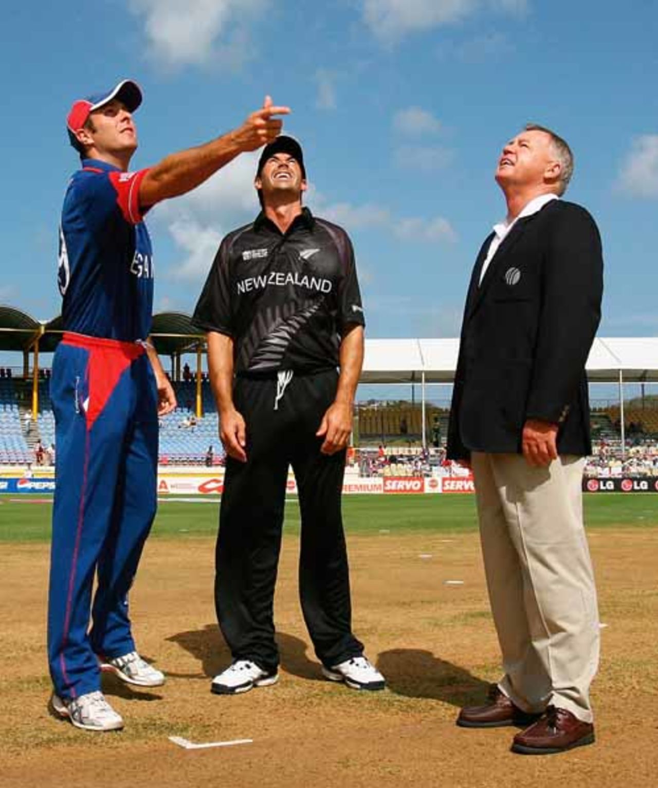 Michael Vaughan flips the coin and Stephen Fleming calls right, England v New Zealand, Group C, Gros Islet, March 16, 2007