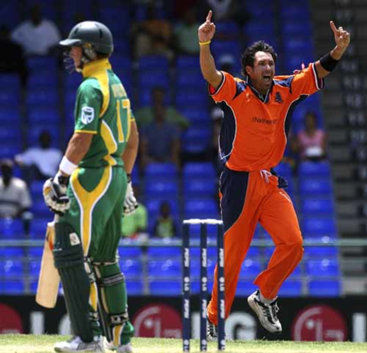 Billy Stelling celebrates the wicket of AB de Villiers, Netherlands v South Africa, Group A, Bassetere, March 16, 2007