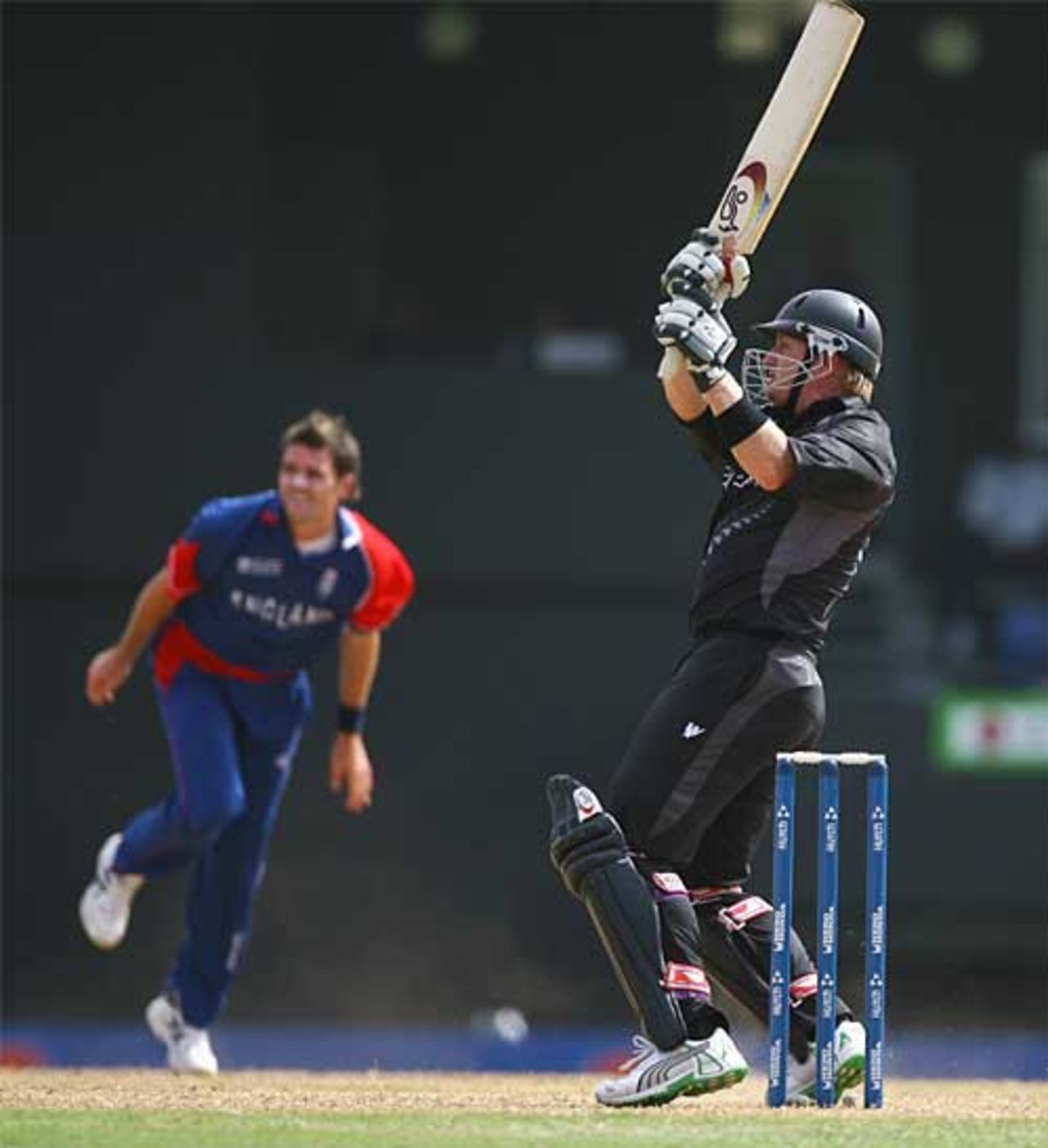Scott Styris led New Zealand's reply, picking up the pieces after an early clatter, England v New Zealand, Group C, Gros Islet, March 16, 2007