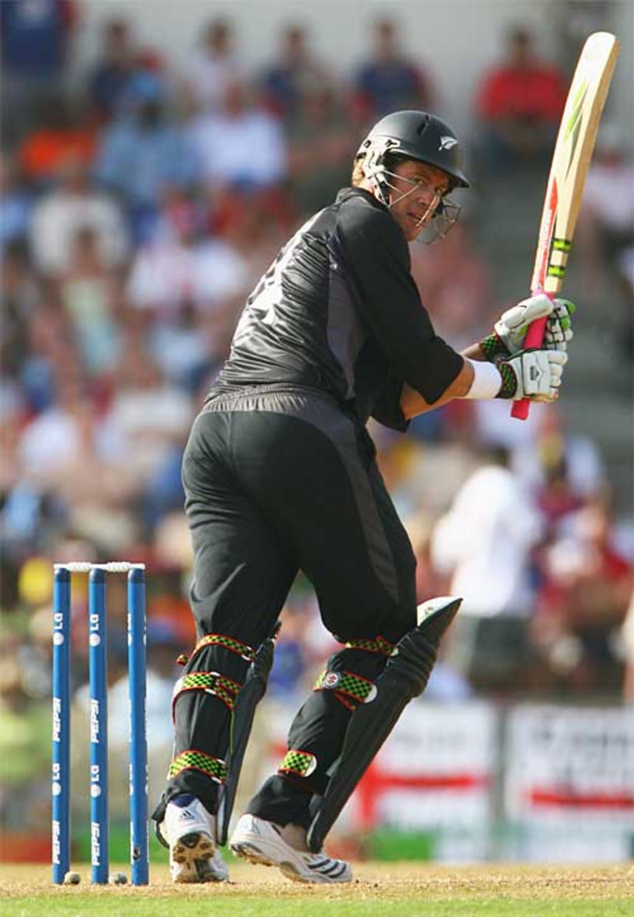 Jacob Oram shared in a vital stand with Scott Styris to change the complexion of New Zealand's innings, England v New Zealand, Group C, Gros Islet, March 16, 2007