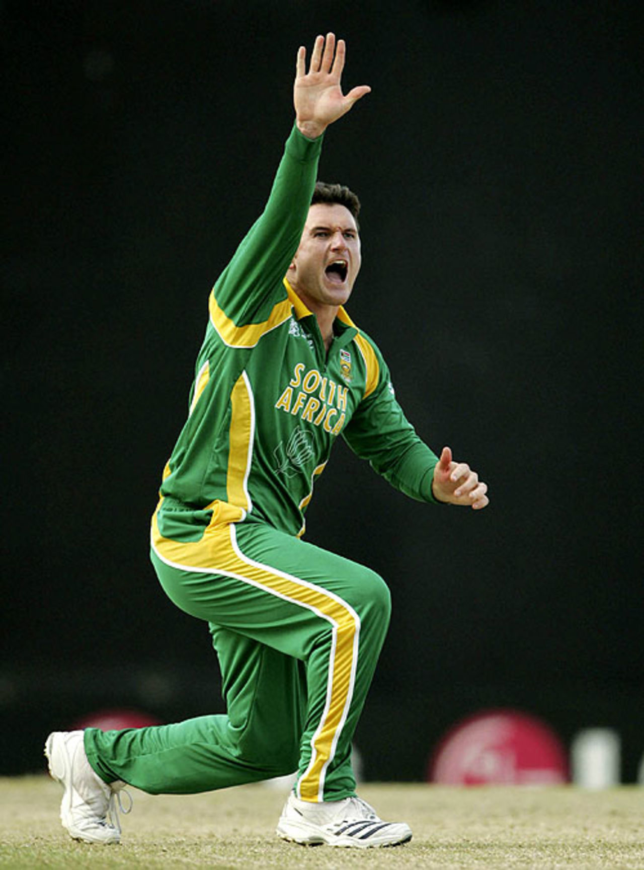 Graeme Smith successfully appeals for the wicket of Eric Szwarczynski, Netherlands v South Africa, Group A, St Kitts, March 16, 2007