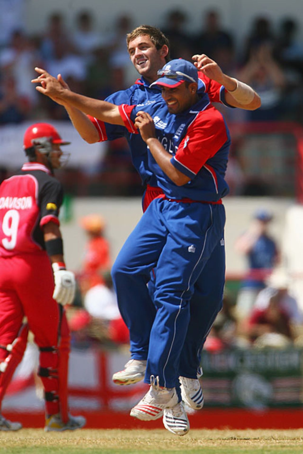 Liam Plunkett is congratulated by Ravinder Bopara on his second wicket, Canada v England, Group C, St Lucia, March 18, 2007