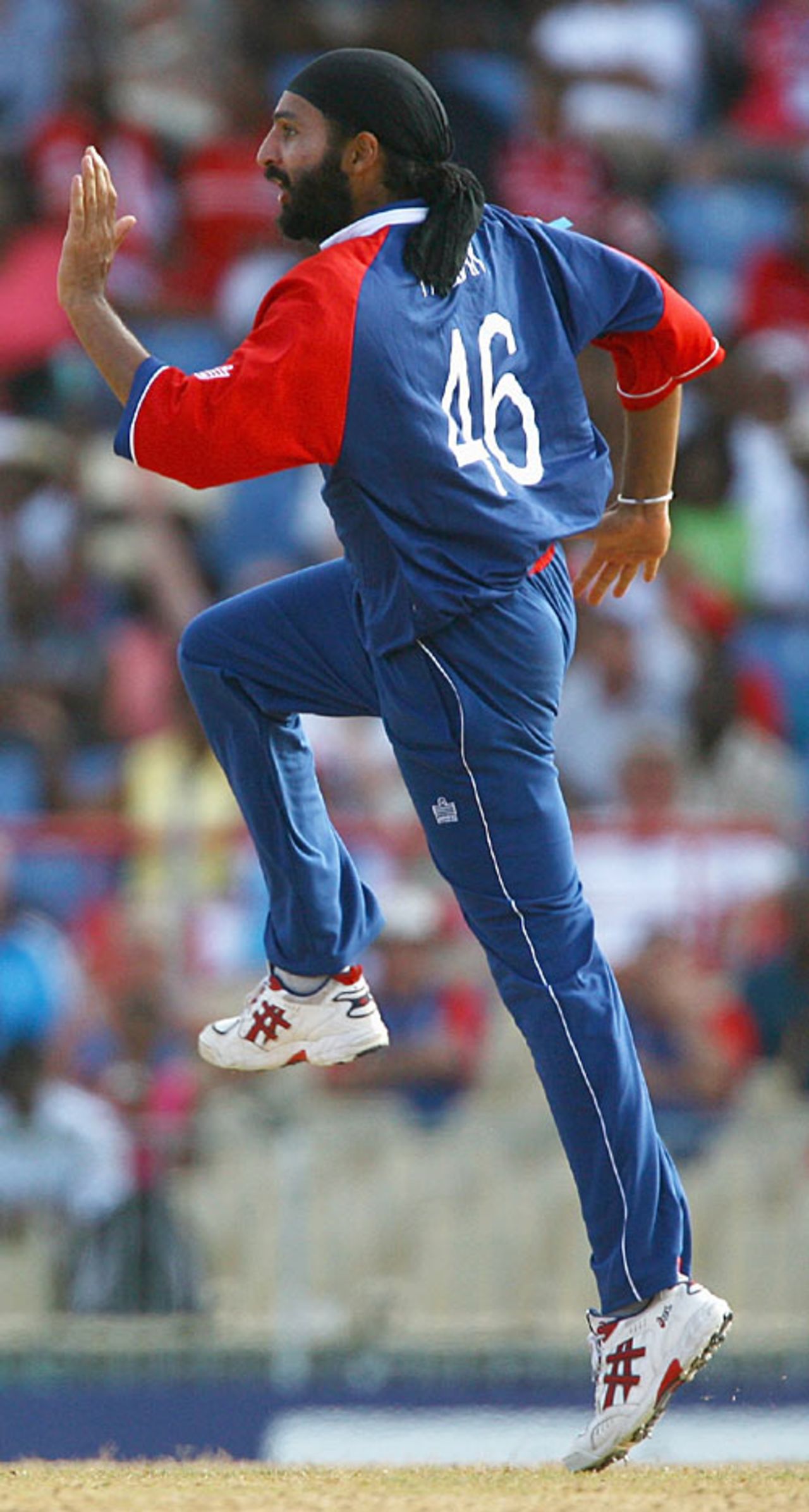 Monty Panesar celebrates Abdool Samad's wicket, Canada v England, Group C, St Lucia, March 18, 2007
