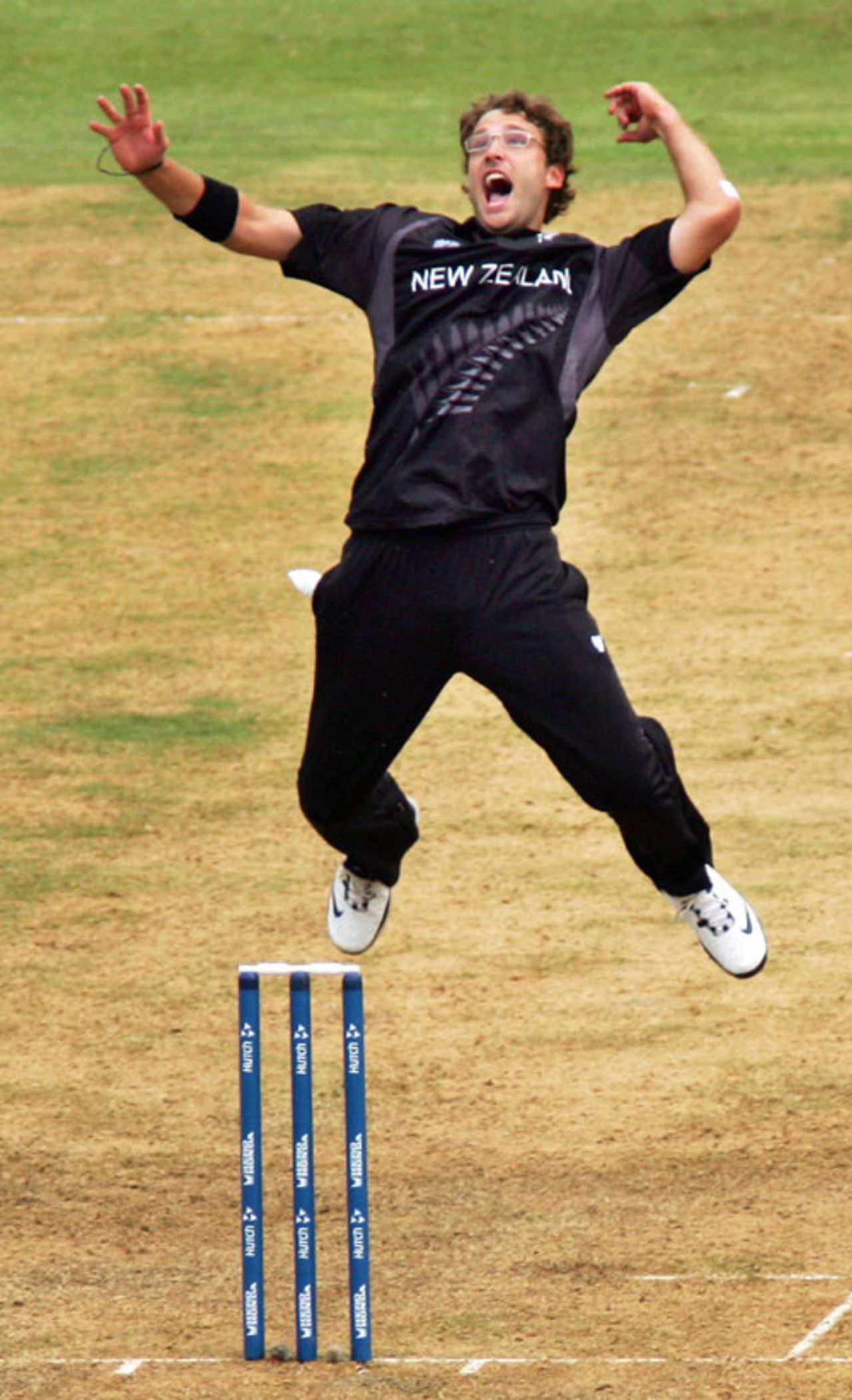 Daniel Vettori leaps in delight after holding a superb return catch to dismiss Ravi Shah, Kenya v New Zealand, Group C, St Lucia, March 20, 2007