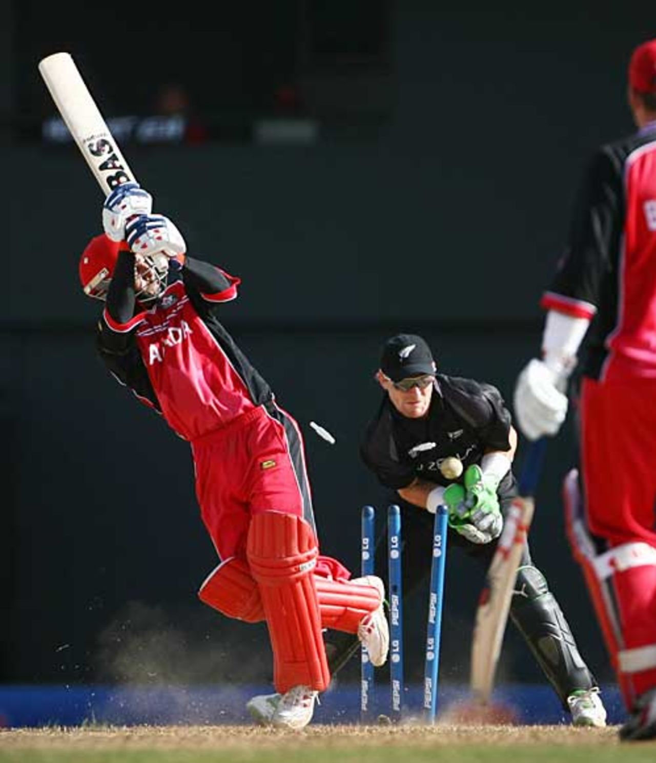 Ashish Bagai is cleaned up by Daniel Vettori, Canada v New Zealand, St Lucia, March 22, 2007
