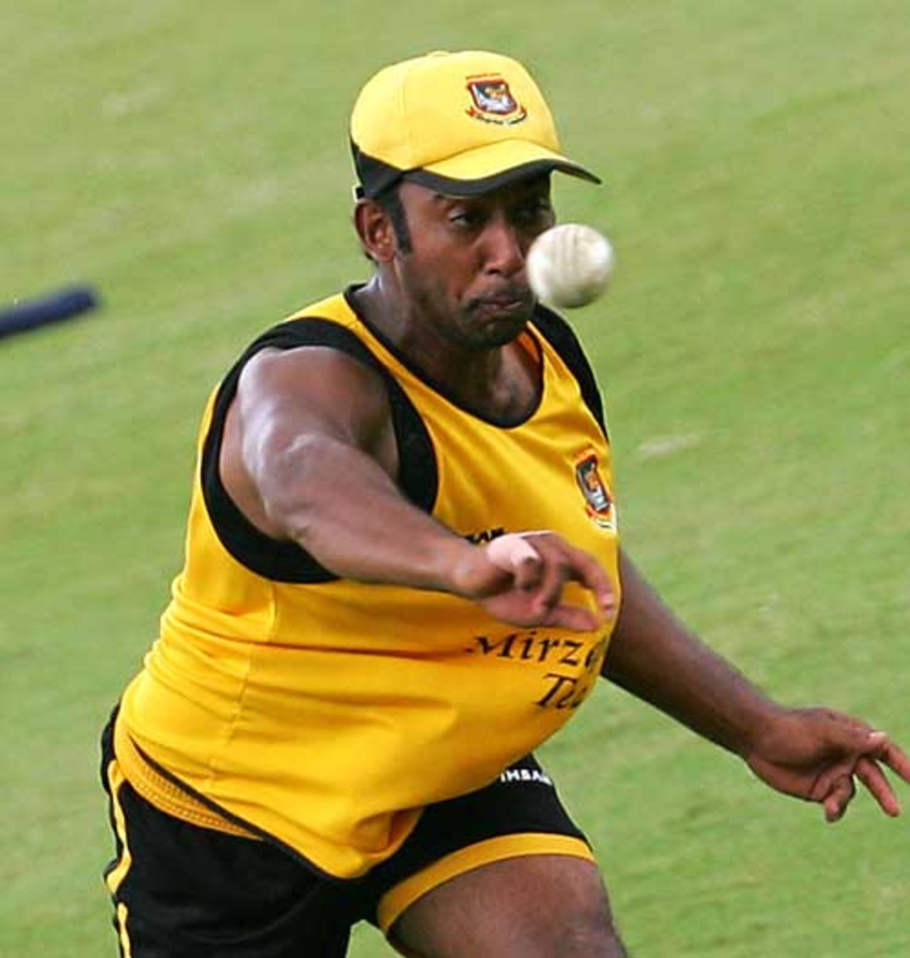 Aftab Ahmed works on his fielding during a training session at the Queen's Park Oval, Port-of-Spain, March 24, 2007