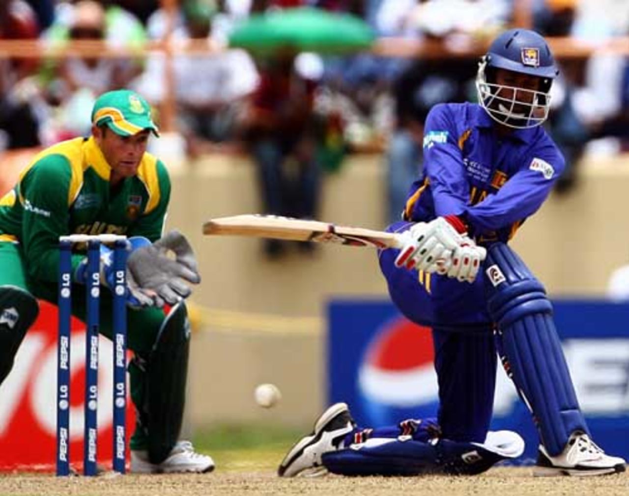 Russel Arnold sweeps durng his fifty, South Africa v Sri Lanka, Super Eights, Guyana, March 28, 2007