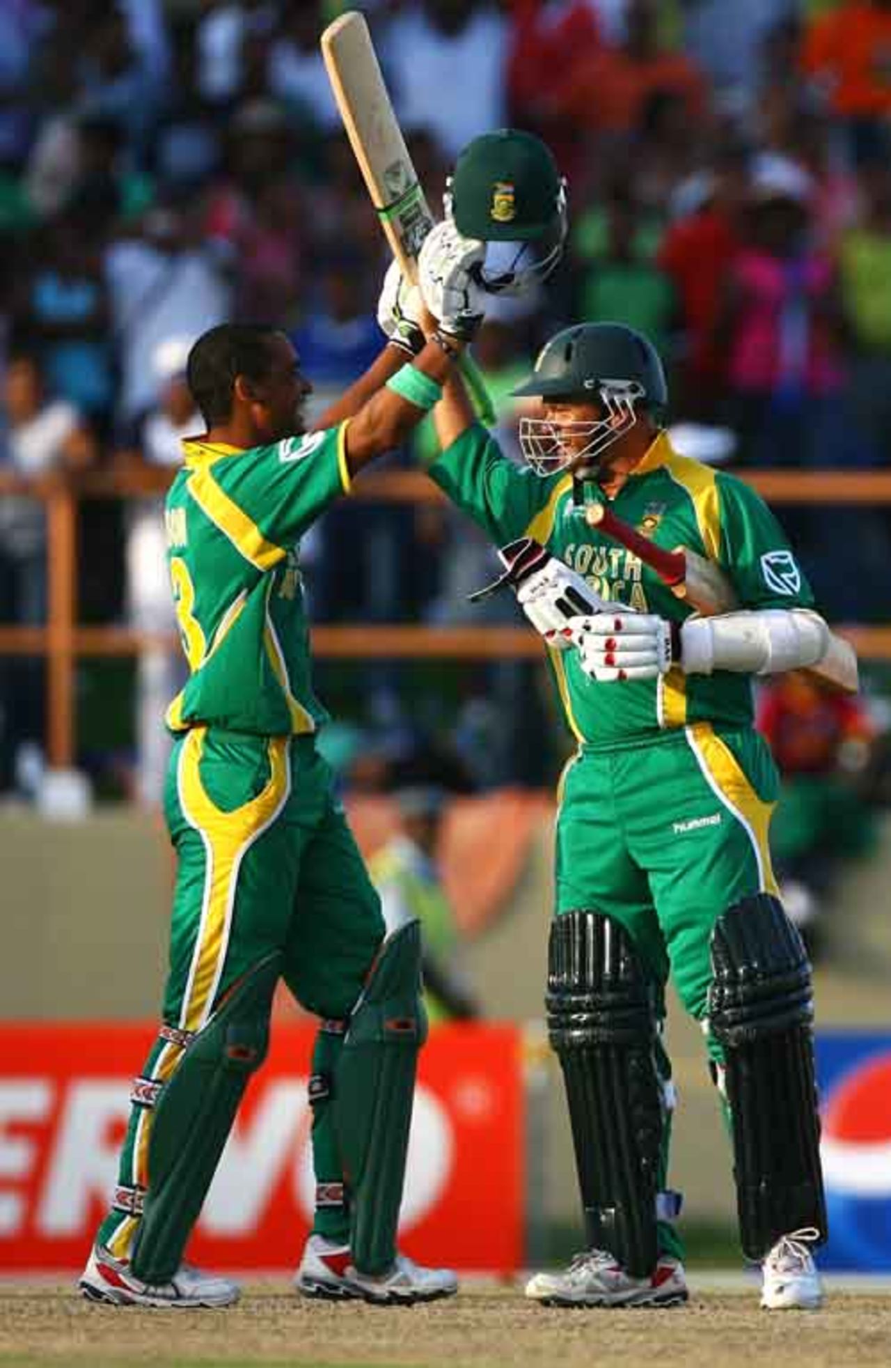 Robin Peterson and Charl Langeveldt celebrate South Africa's win, South Africa v Sri Lanka, Super Eights, Guyana, March 28, 2007