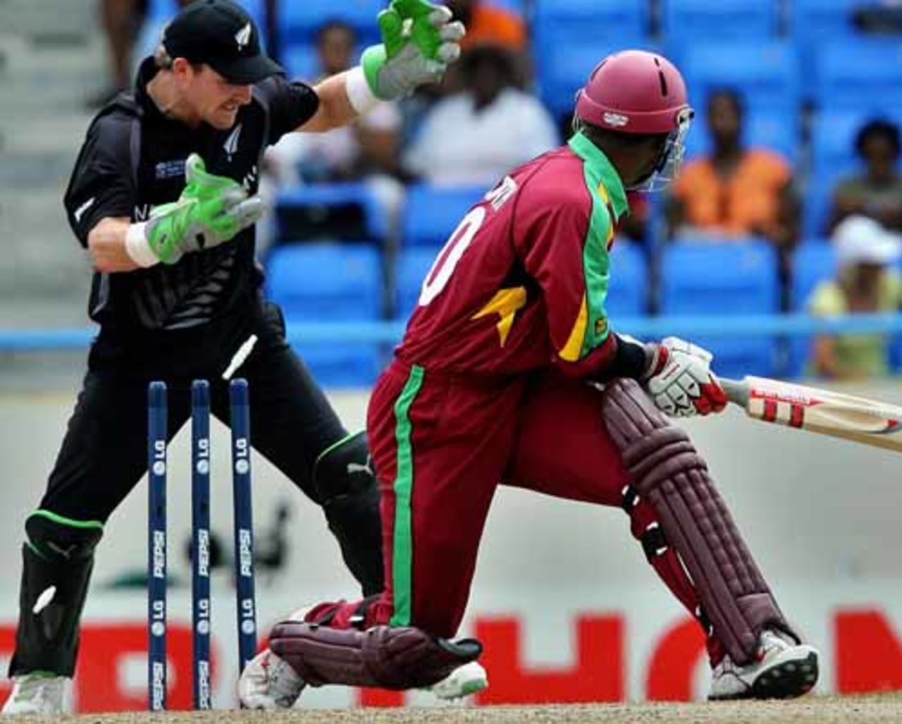 Dwayne Smith takes an ugly swipe and is cleaned up, West Indies v New Zealand, Super Eights, Antigua, March 29, 2007