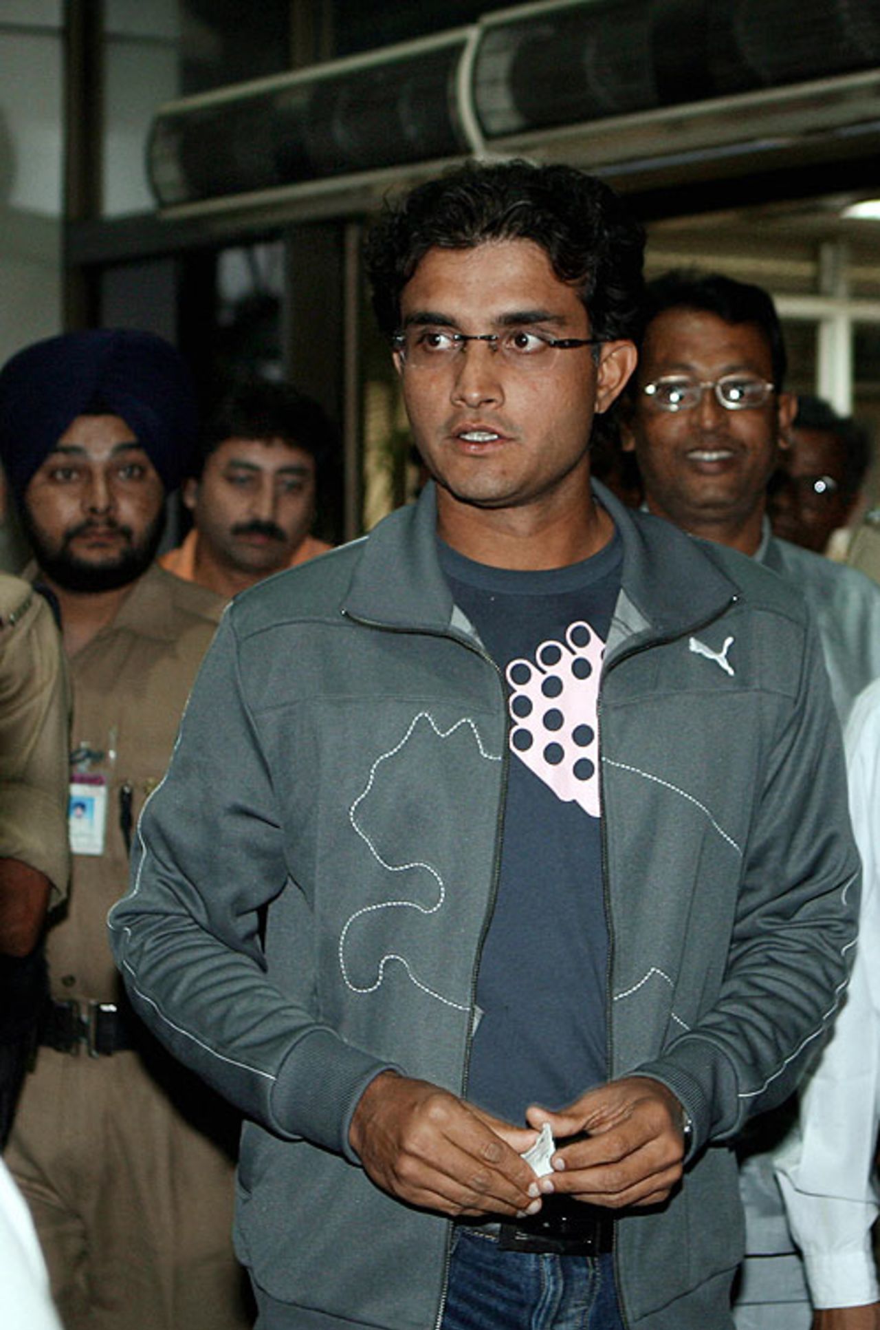 Sourav Ganguly leaves Kolkata airport, Kolkata, March 30, 2007