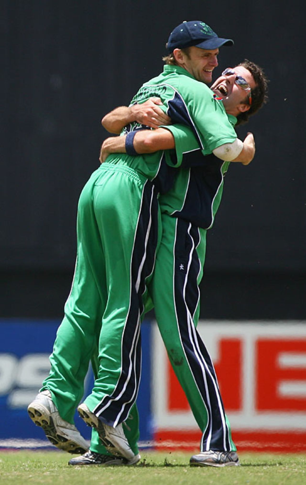 Kyle McCallan (right) congratulates William Porterfield on taking the catch to dismiss Kevin Pietersen, England v Ireland, Super Eights, Guyana, March 30, 2007