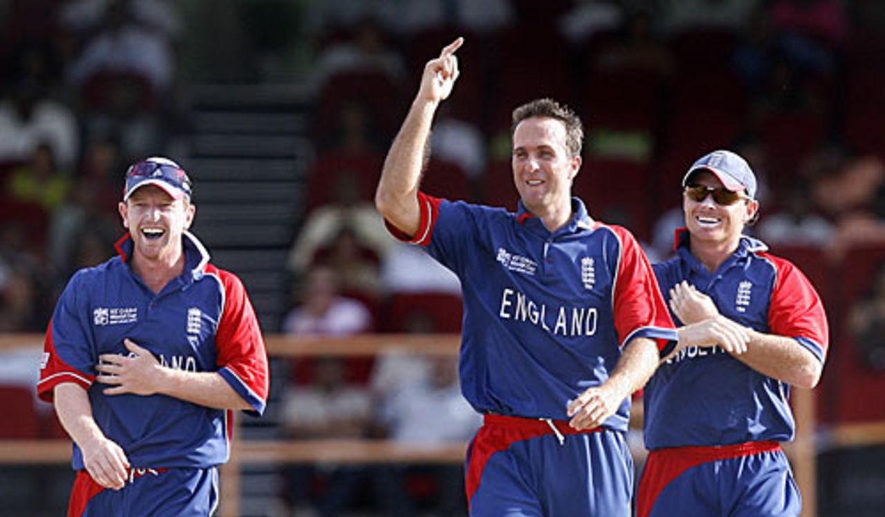 Paul Collingwood and Ian Bell show their amusement at Michael Vaughan picking up a wicket, England v Ireland, Super Eights, Guyana, March 30, 2007