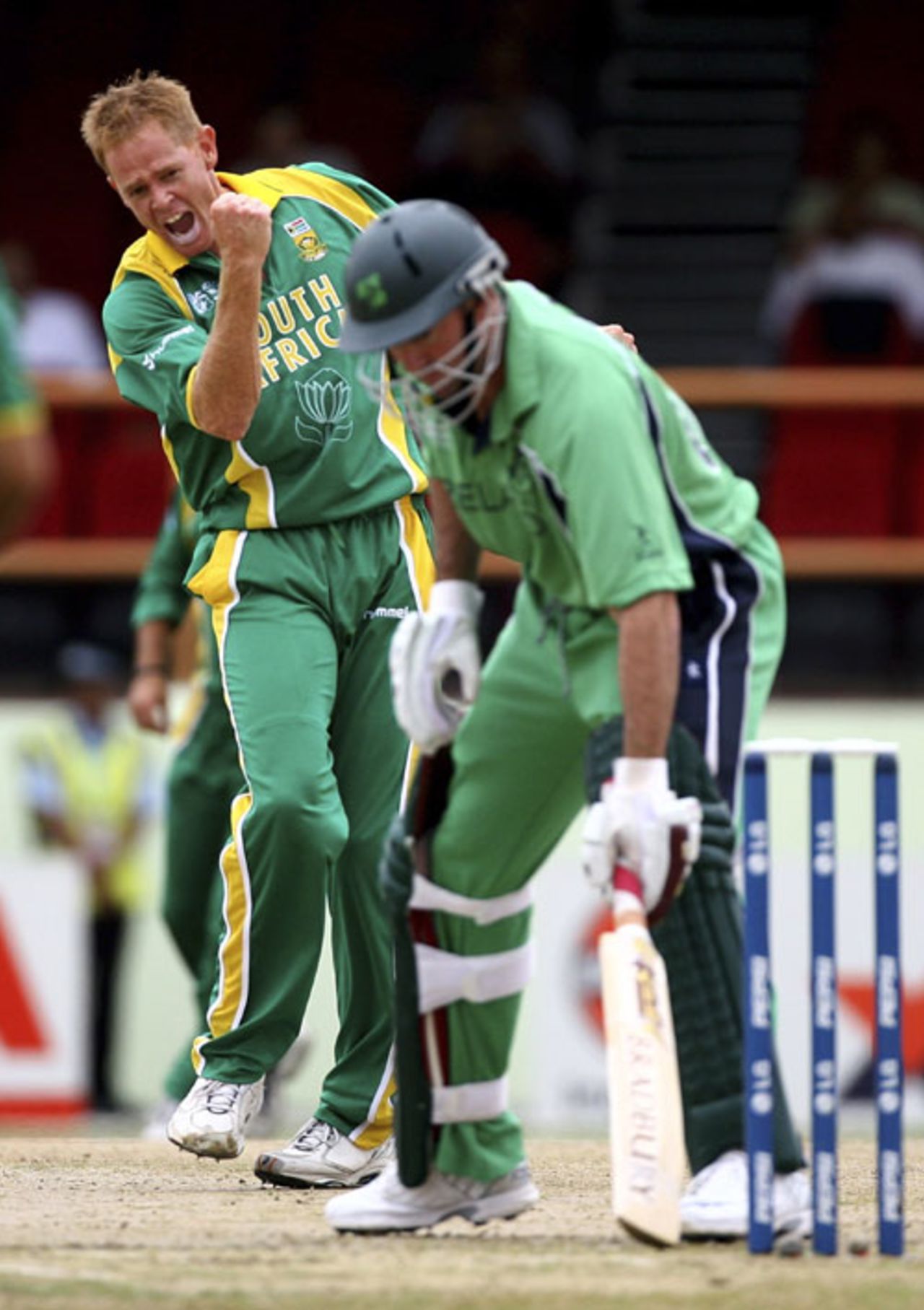 Shaun Pollock traps Jeremy Bray leg-before for a duck, Ireland v South Africa, Guyana, April 3, 2007