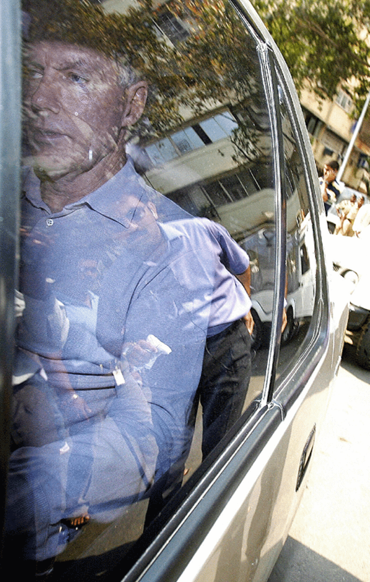 Greg Chappell arrives at the Indian board meeting to discuss the team's early exit in the World Cup, Mumbai, April 6, 2007