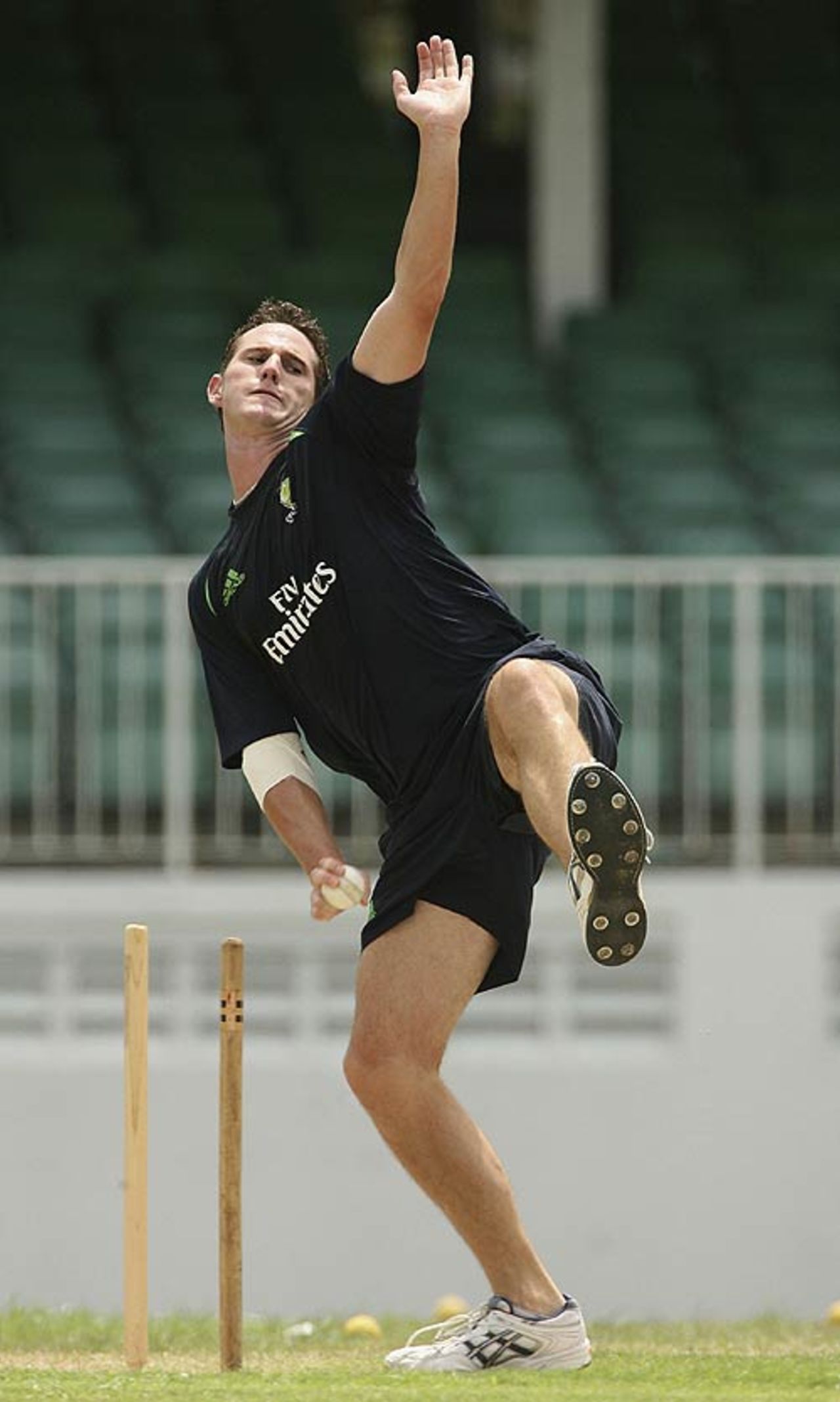 Shaun Tait bowls during a practice session, Antigua, April 6, 2007