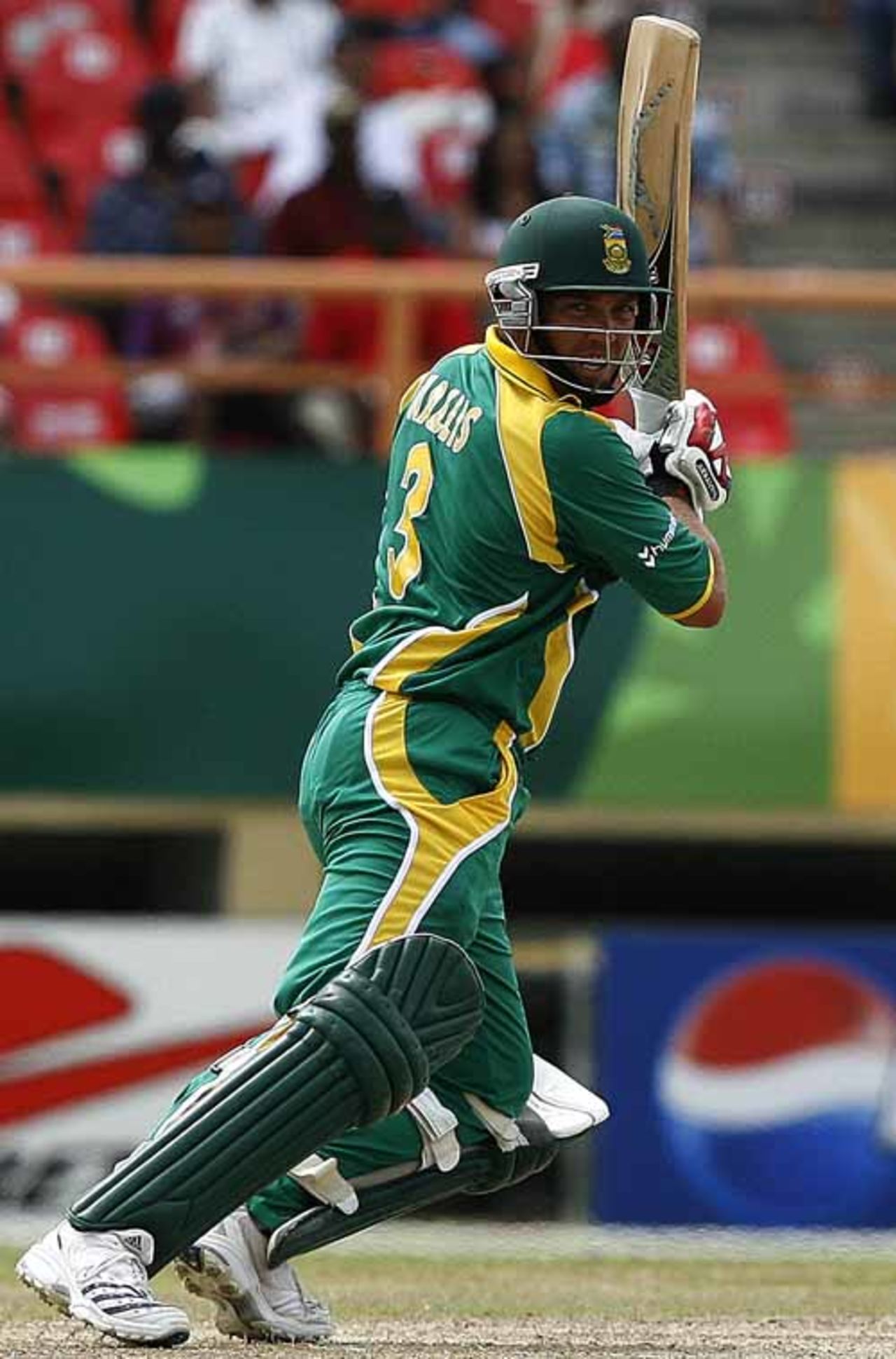 Jacques Kallis picks up runs backward of square, Bangladesh vs South Africa, Super Eights, Guyana, April 7, 2007