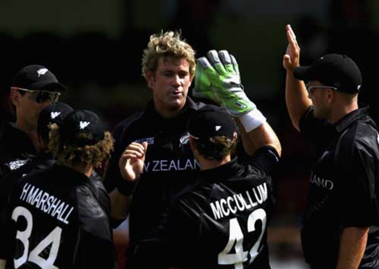Jacob Oram and gang celebrate the fall of Eoin Morgan, Ireland v New Zealand, Super Eights, Guyana, April 9, 2007 
