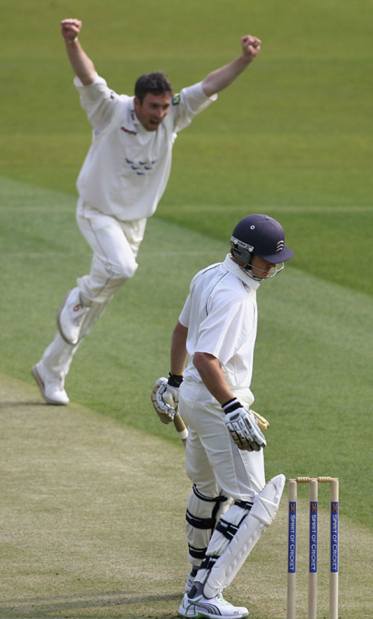 James Kirtley takes the first wicket of the season, Nick Compton records the first duck, MCC v Sussex, Lord's, April 13, 2007