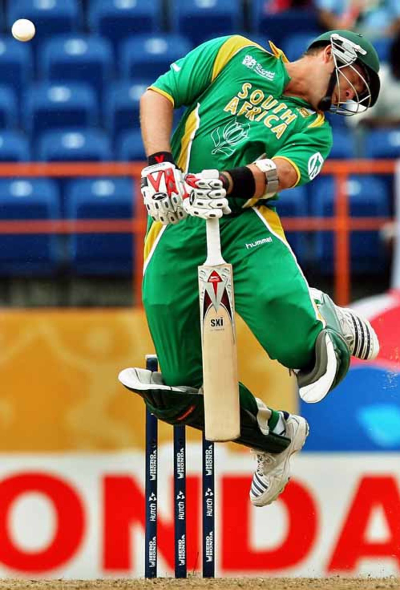 Jacques Kallis sways out of a lifter from Shane Bond, New Zealand v South Africa, Super Eights, Grenada, April 14, 2007