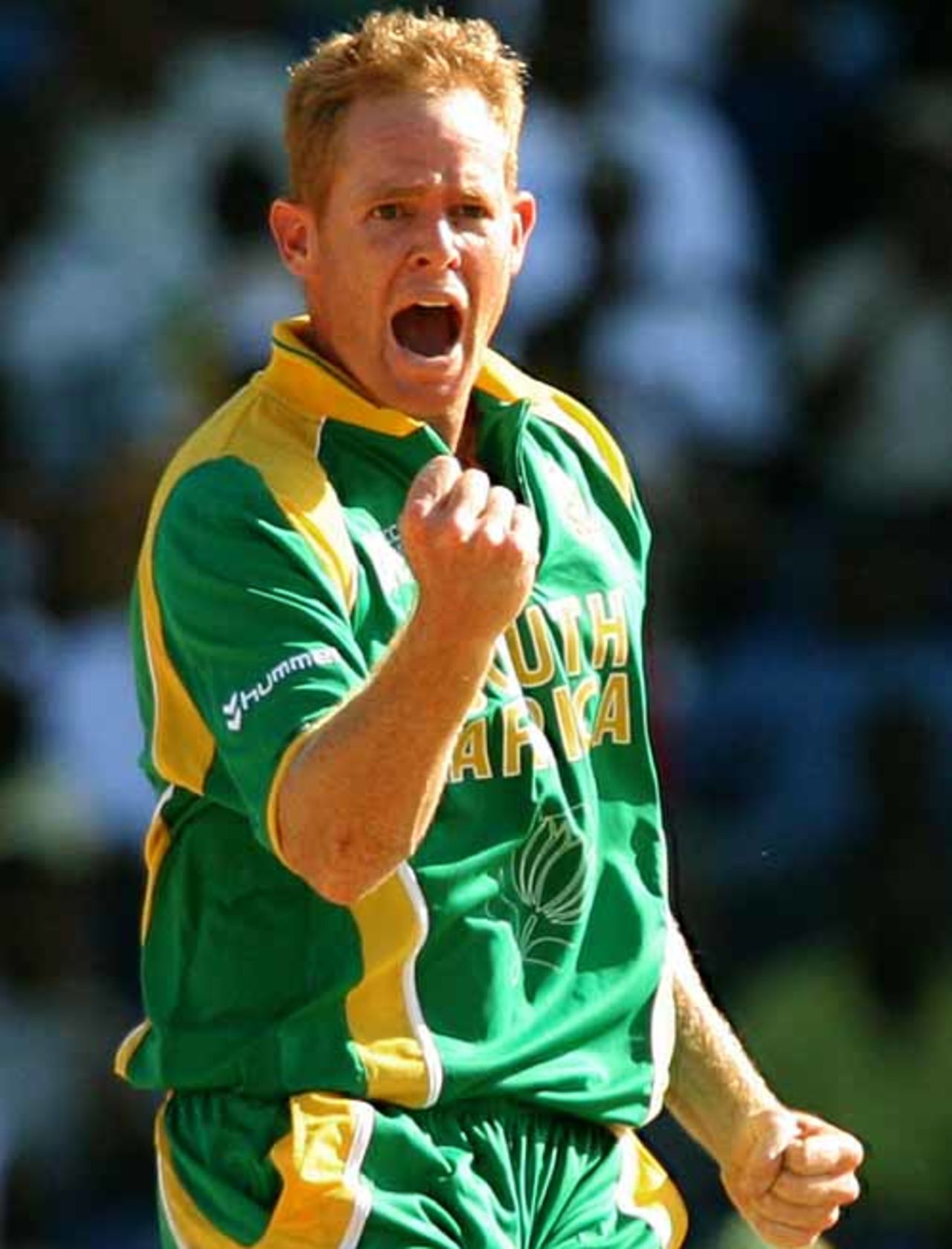 Shaun Pollock removes Stephen Fleming , New Zealand v South Africa, Super Eights, Grenada, April 14, 2007