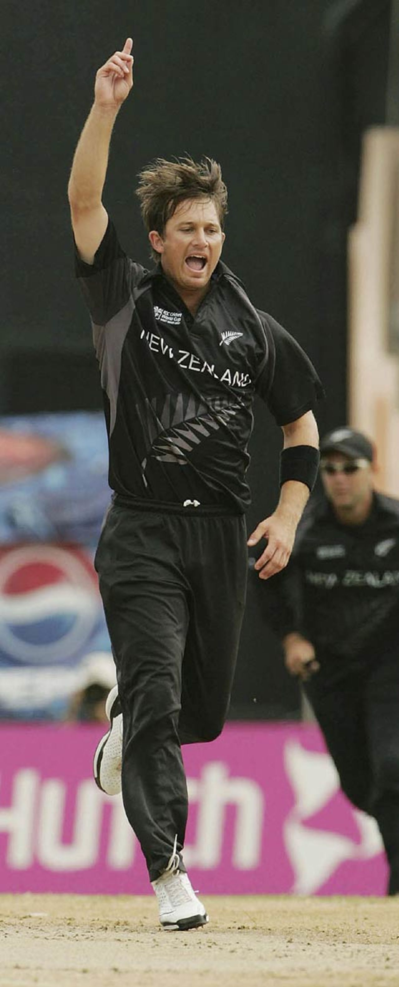 Shane Bond celebrates a wicket, New Zealand v South Africa, Super Eights, Grenada, April 14, 2007