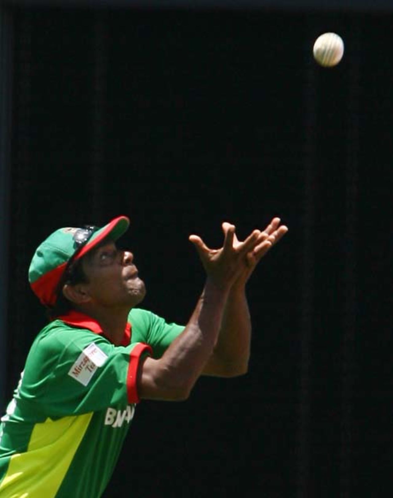Mohammad Rafique gets in position to take the catch to dismiss William Porterfield, Bangladesh v Ireland, Super Eights, Barbados, April 15, 2007