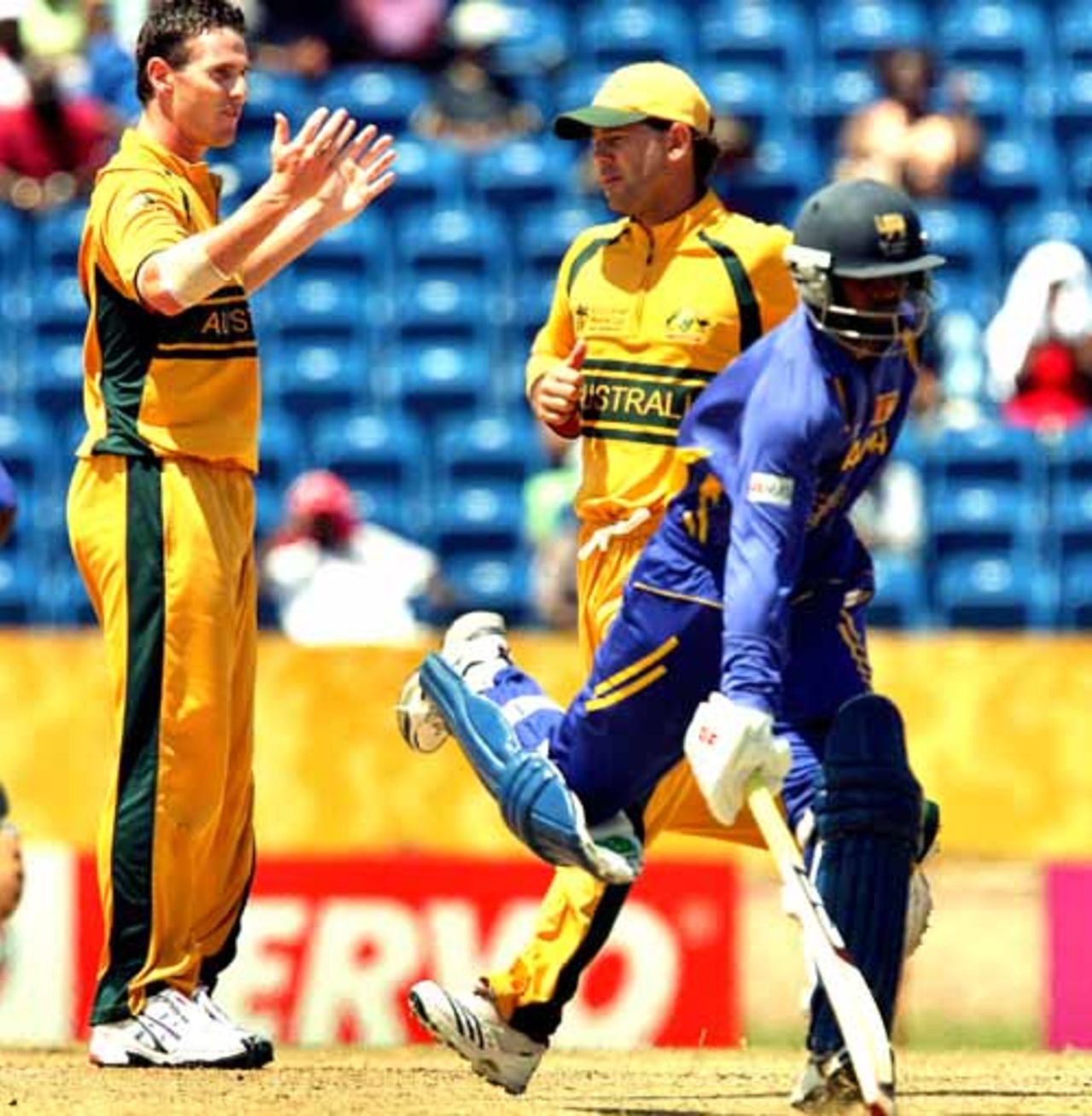 Chamara Silva takes a single as Shaun Tait gestures, Australia v Sri Lanka, Super Eights, Grenada, April 16, 2007