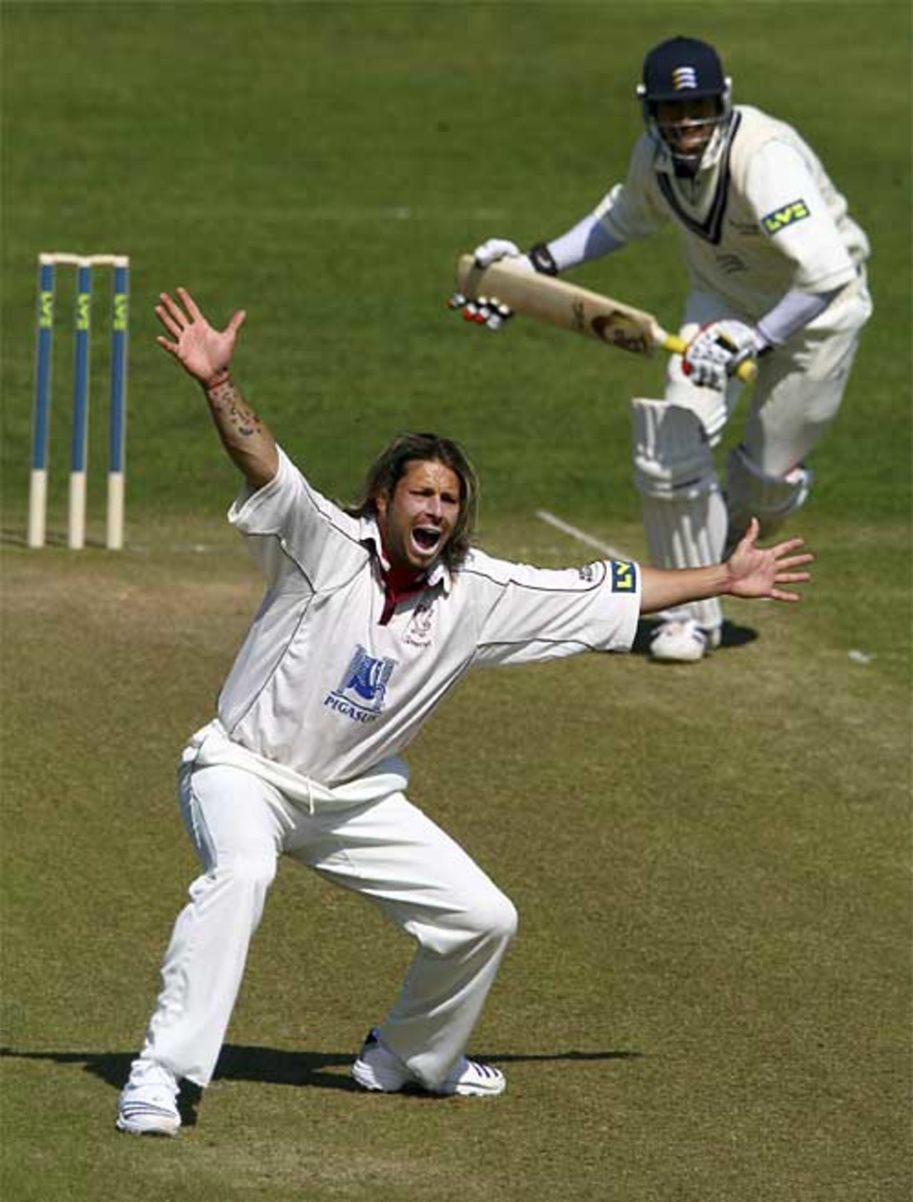 Peter Trego finally removes Owais Shah to deny him a double-century, trapping him on 193, Somerset v Middlesex, County Championship, Division Two, Taunton, April 19, 2007