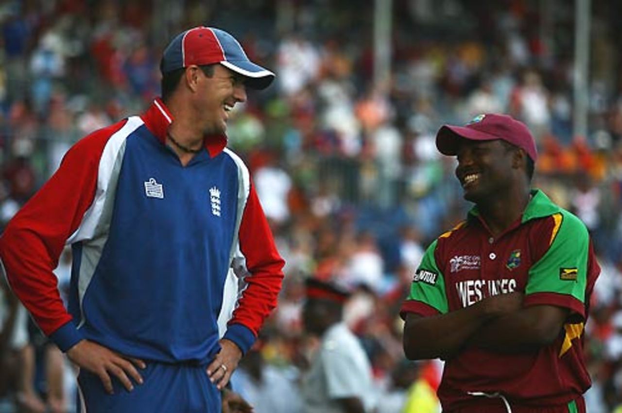 Kevin Pietersen wishes Brian Lara well, England v West Indies, Super Eights, Barbados, April 21, 2007