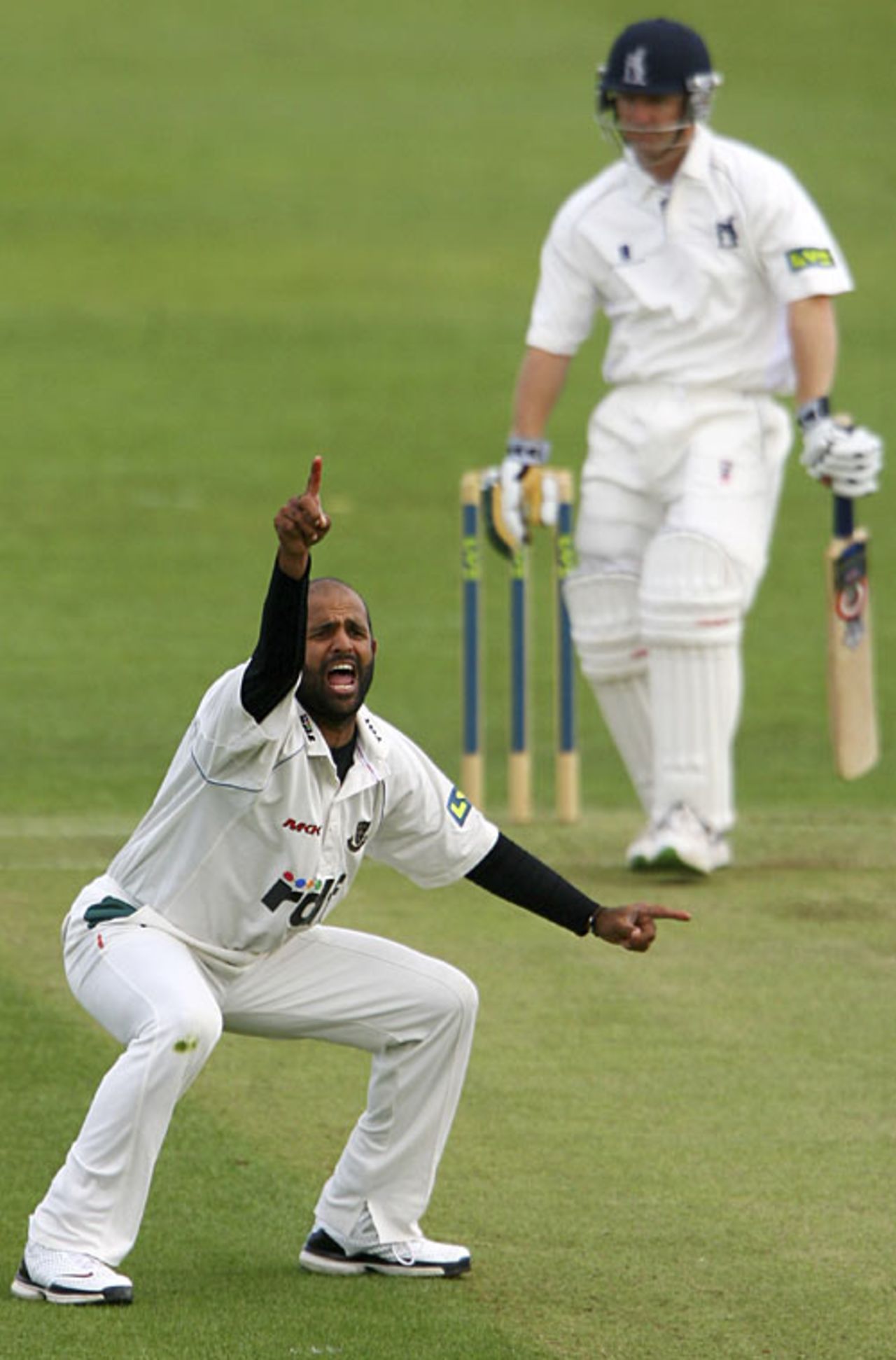 Rana Naved-ul-Hasan appeals unsuccessfully for Darren Maddy's wicket, Warwickshire v Sussex, Edgbaston, April 25, 2007
