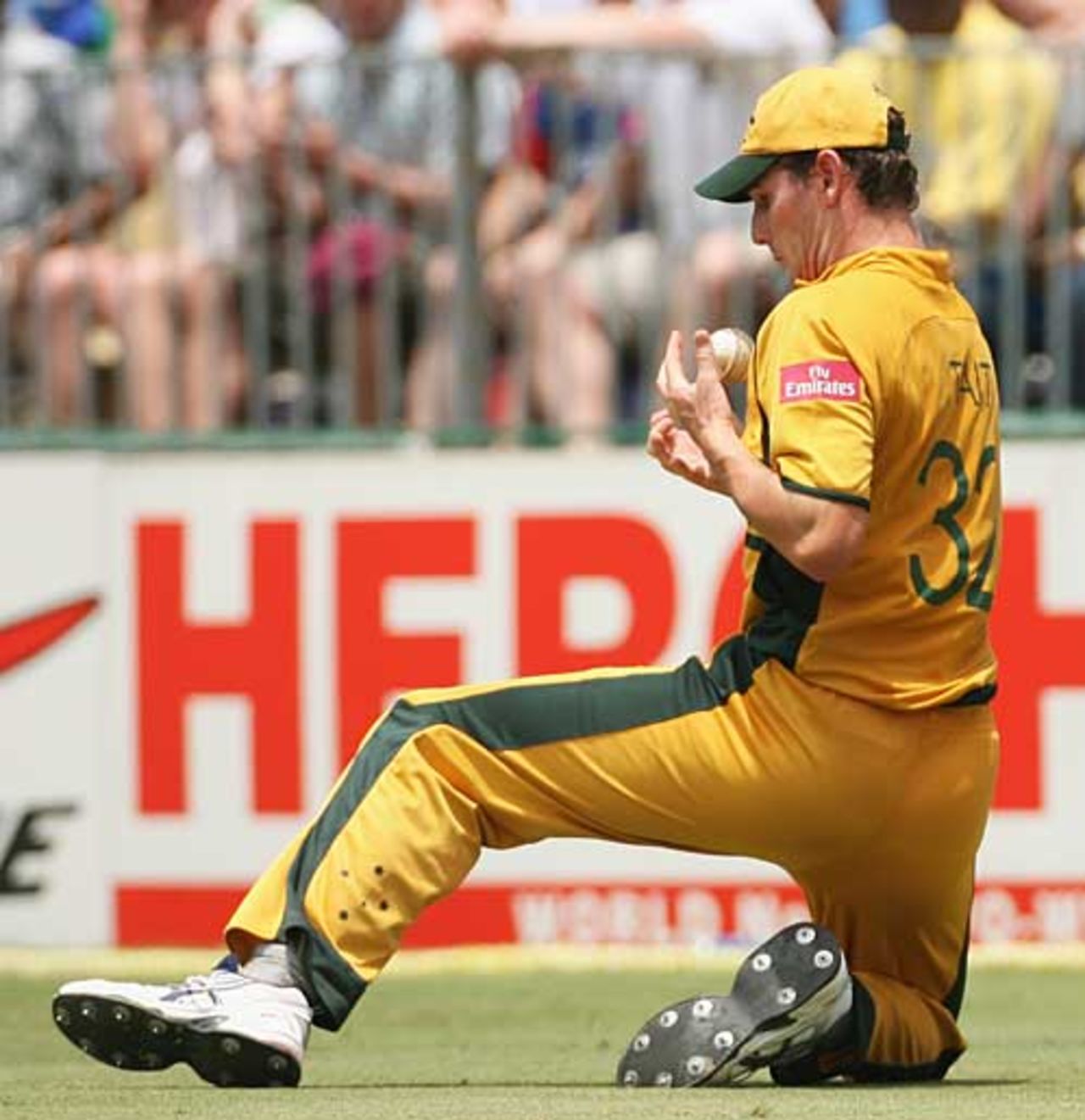 Shaun Tait makes a mess of a catch offered by Justin Kemp, Australia v South Africa, 2nd semi-final, St Lucia, April 25, 2007