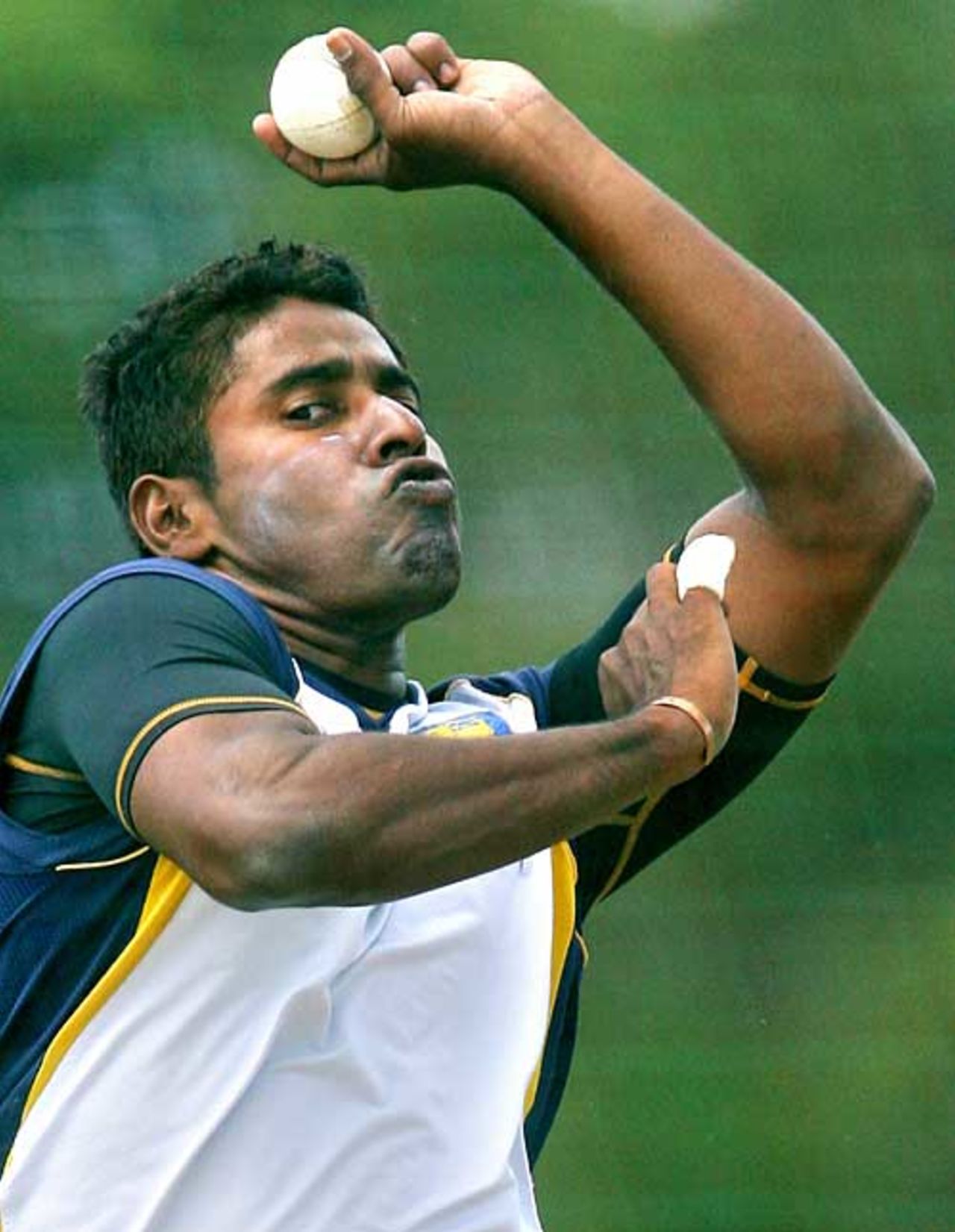 Chaminda Vaas is one of three survivors from Sri Lanka's 1996 World Cup win, Barbados, April 26, 2007