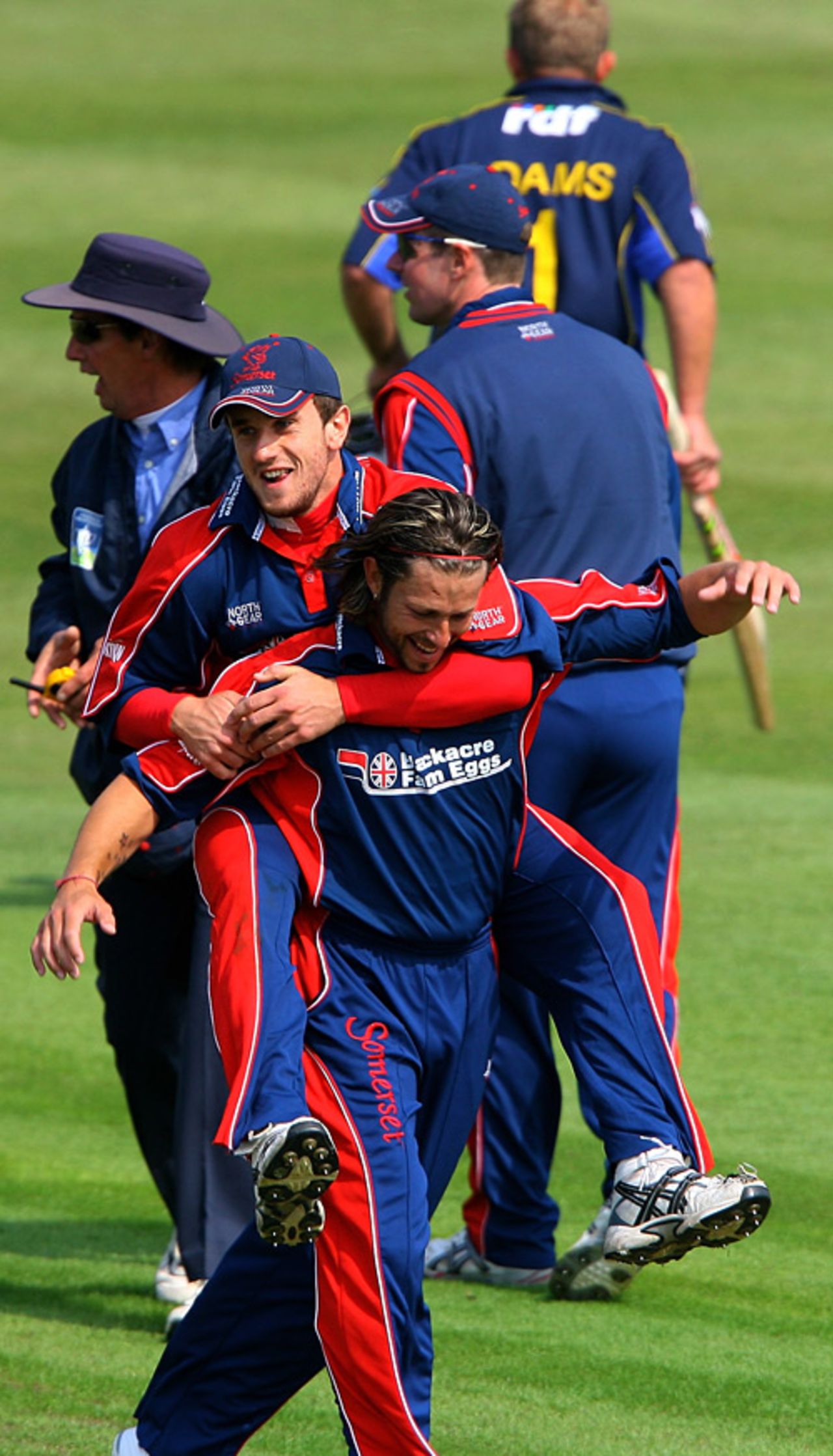 Mark Turner and Peter Trego celebrate Chris Adams's wicket, Somerset v Sussex, Friends Provident Trophy, Taunton, April 29, 2007