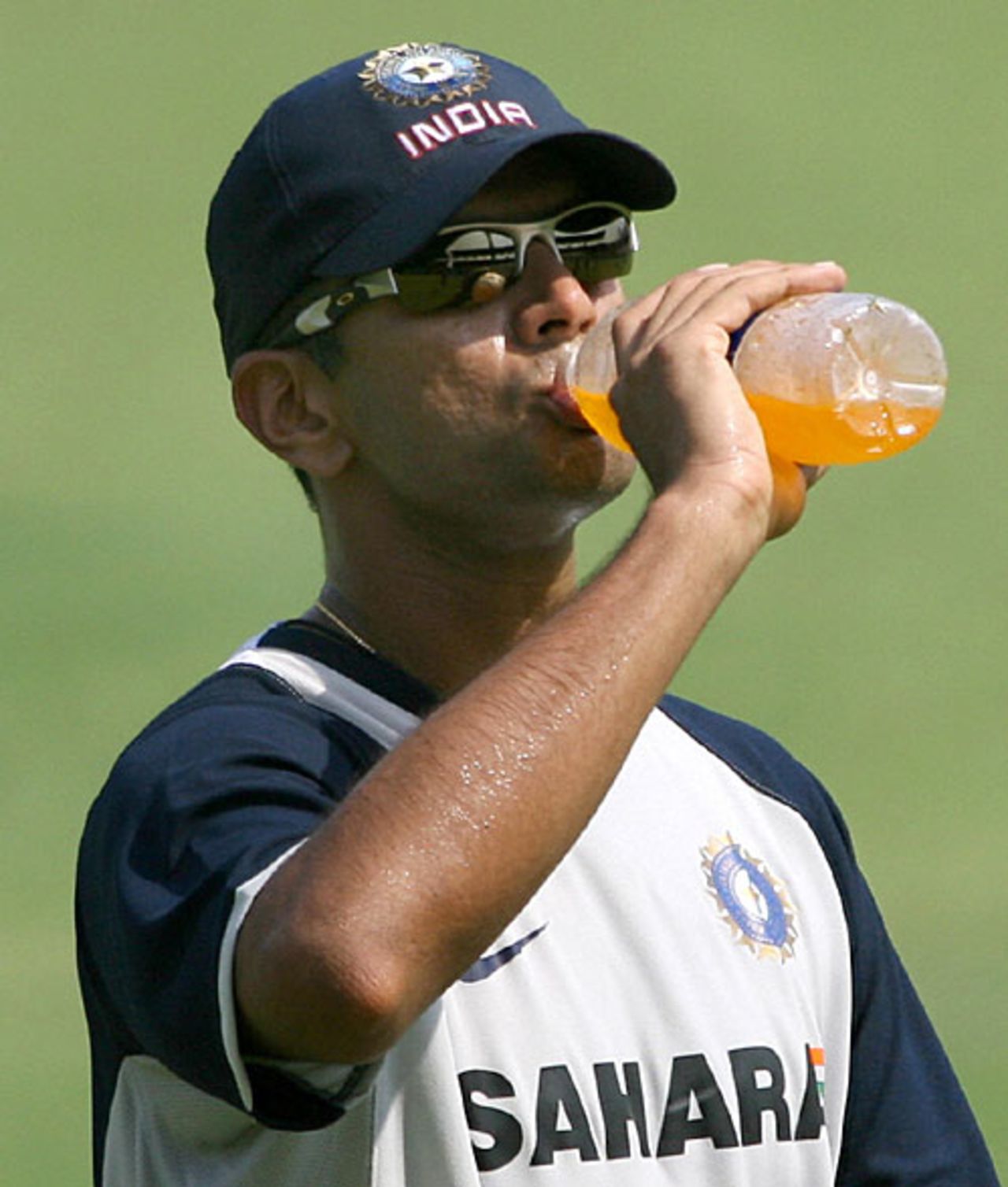 Rahul Dravid sips a drink at a practice session at Eden Gardens prior to the tour of Bangladesh, Kolkata, May 2, 2007