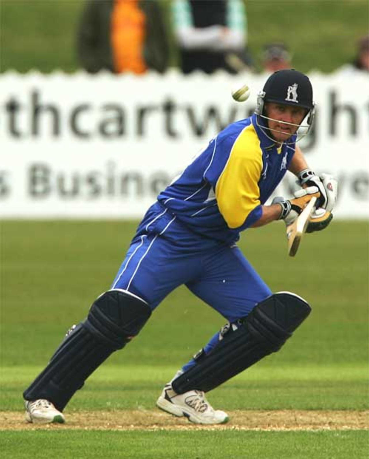 Darren Maddy pushes one through point as play finally gets underway, Derbyshire v Warwiskhire, Friends Provident Trophy, May 7, 2007